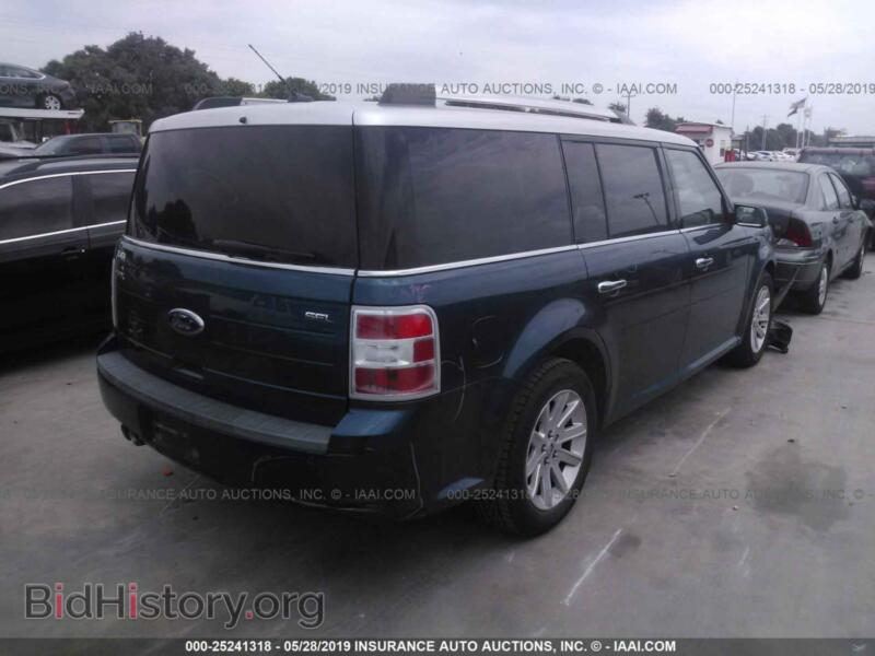 2011 Ford FLEX (VIN 2FMGK5CC4BBD17532) — photo 4 of 10