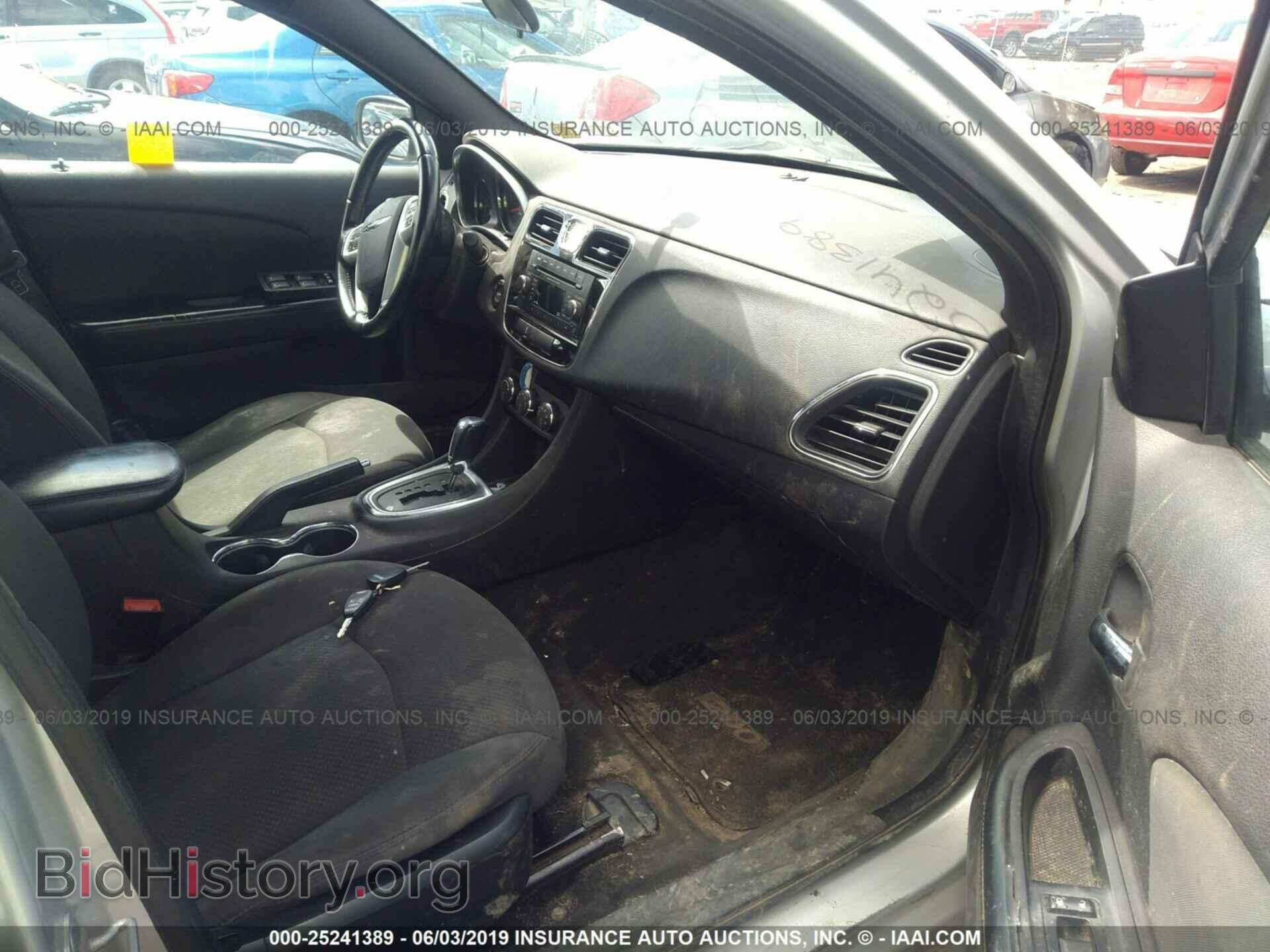 2012 CHRYSLER 200 - VIN: 1C3CCBBB5CN125263 - Фото 5