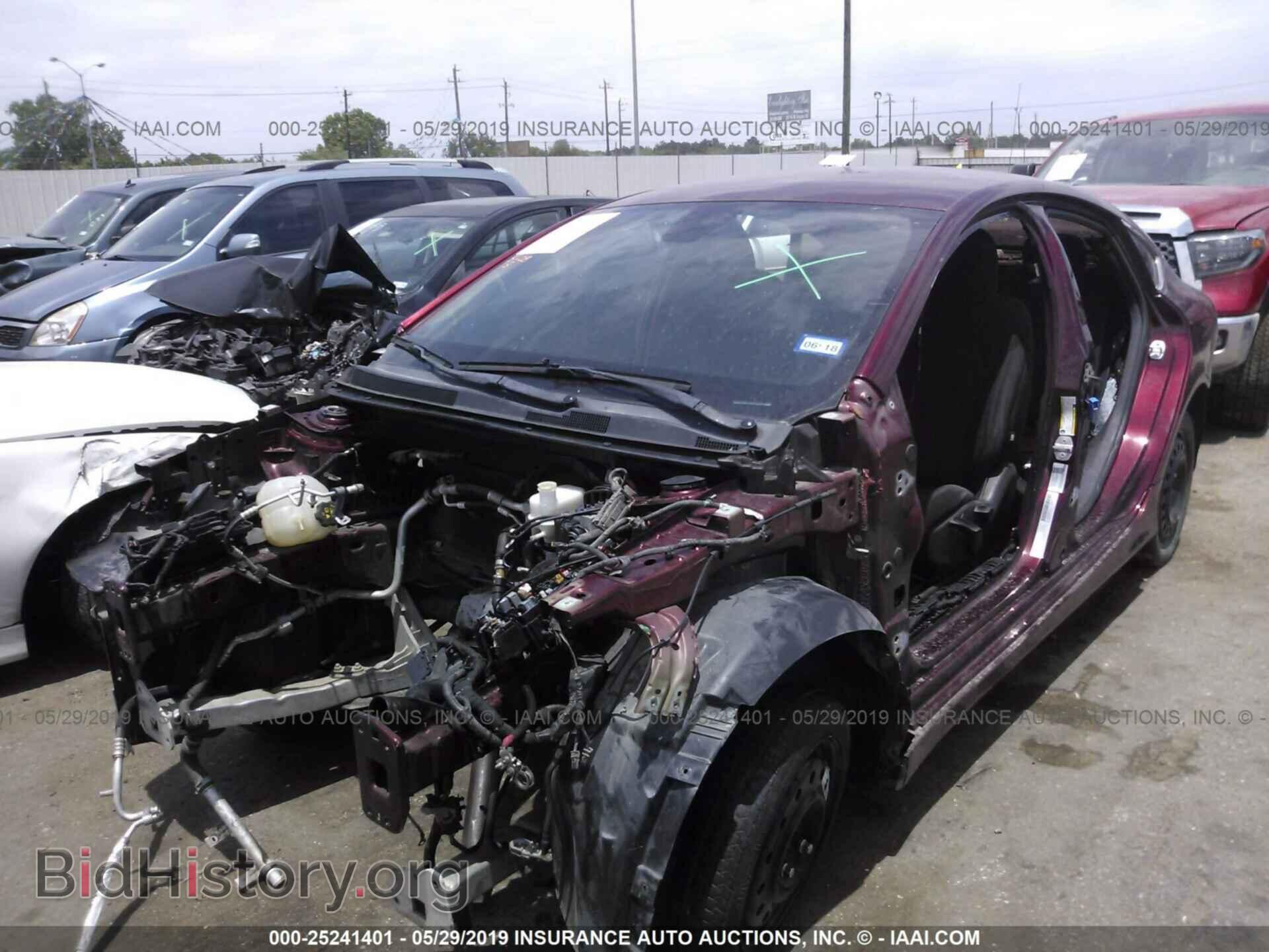 2015 CHRYSLER 200 - VIN: 1C3CCCAB1FN738301 - Фото 2