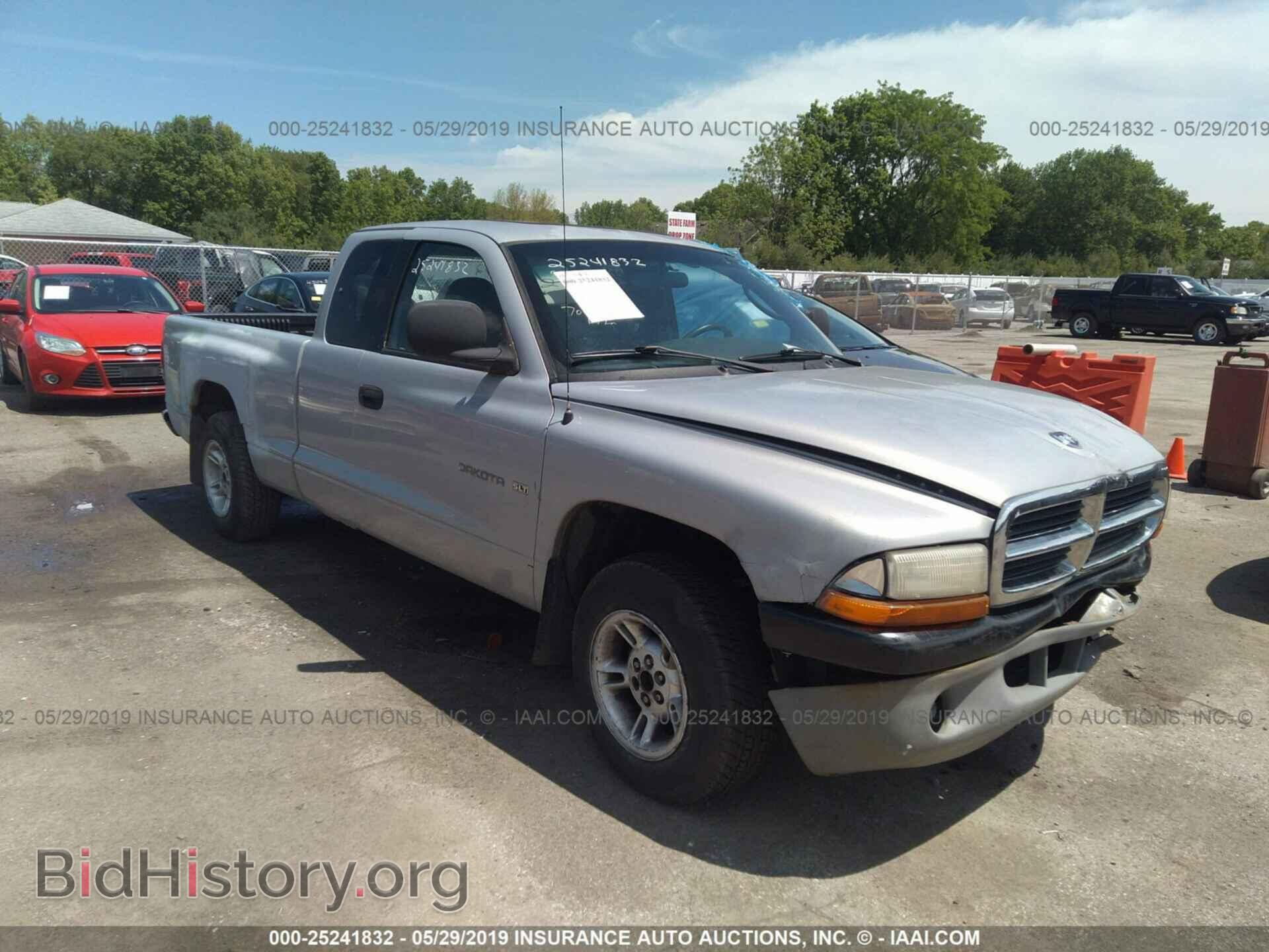 Photo 1B7GL22XXYS762621 - DODGE DAKOTA 2000