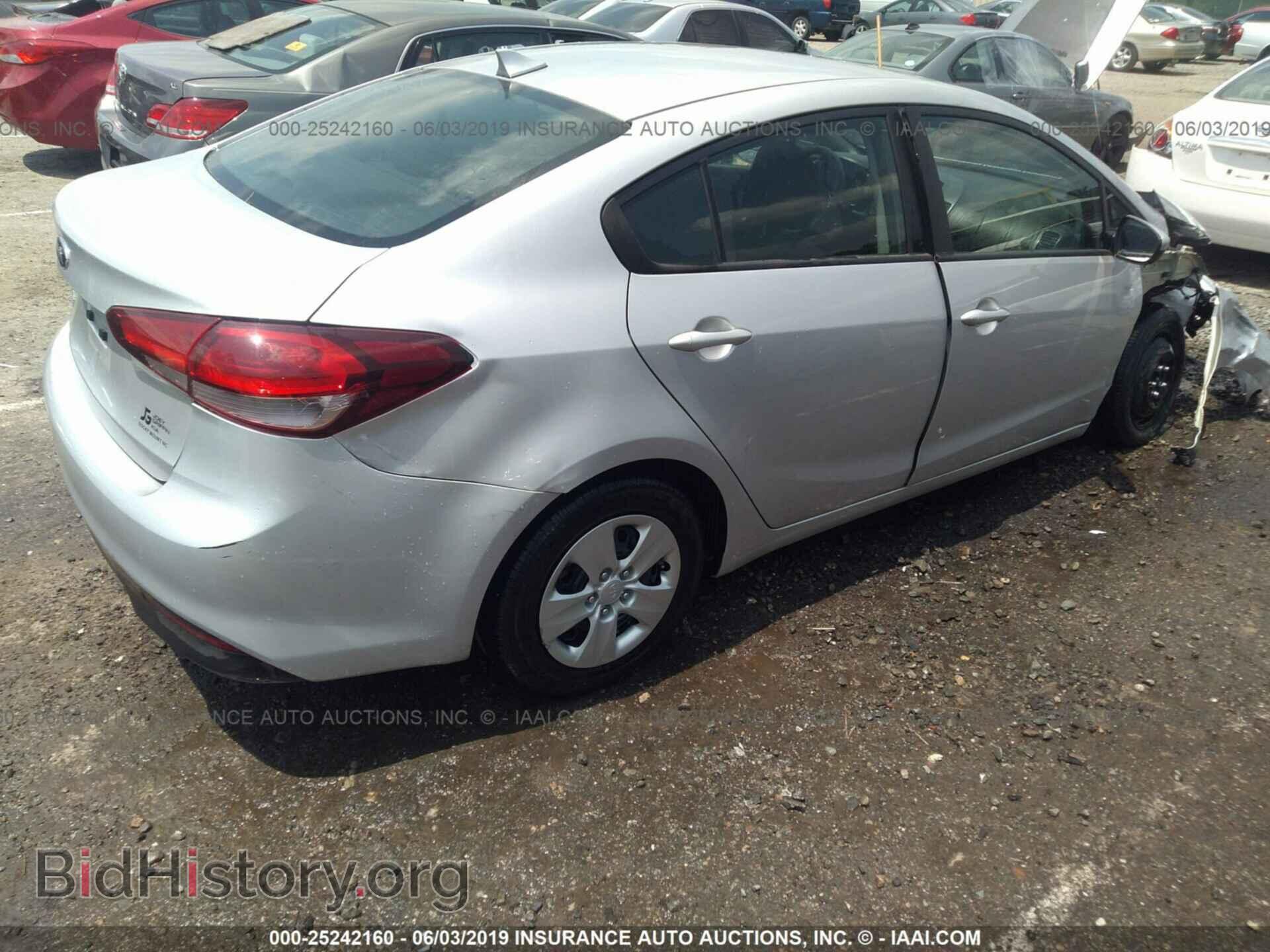 2017 KIA FORTE - VIN: 3KPFK4A73HE076421 - Фото 4