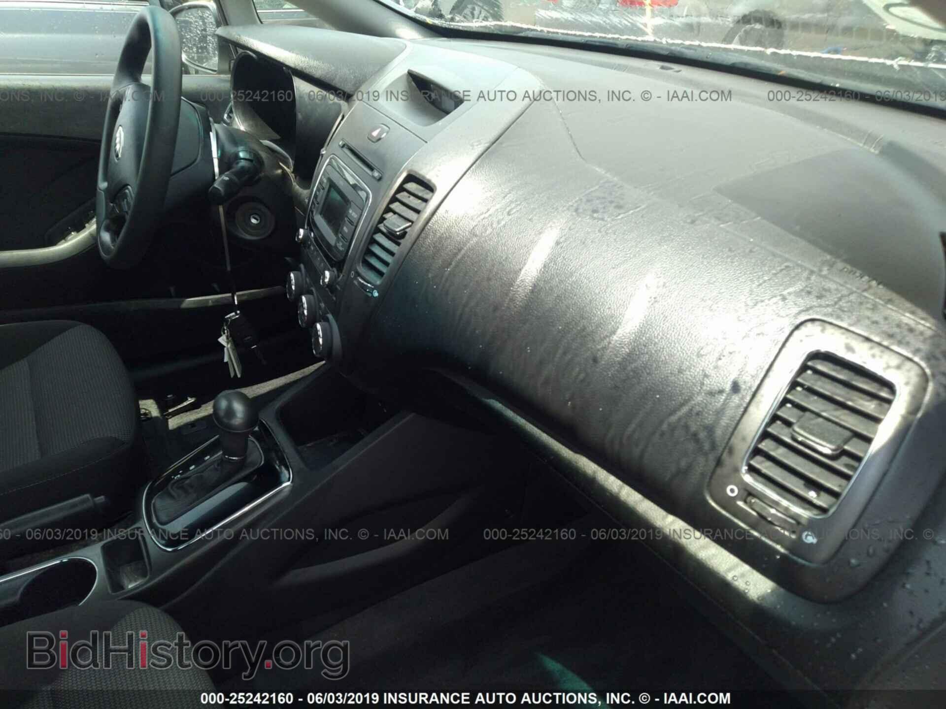 2017 KIA FORTE - VIN: 3KPFK4A73HE076421 - Фото 5