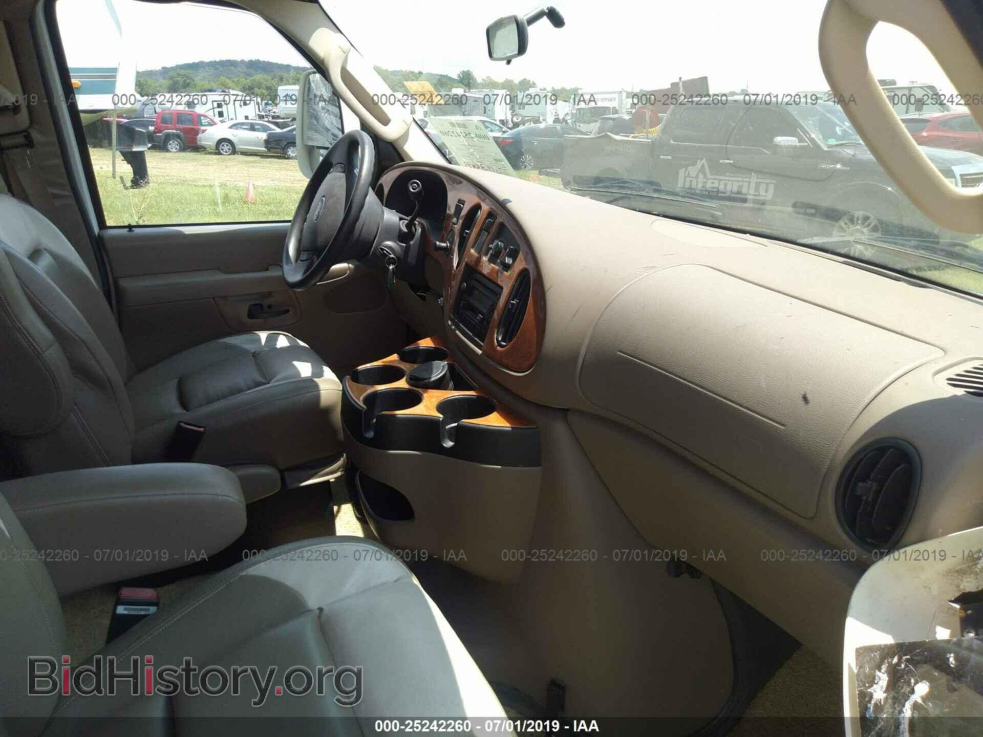 2006 FORD ECONOLINE - VIN: 1FDXE45S06DA44241 - Фото 5