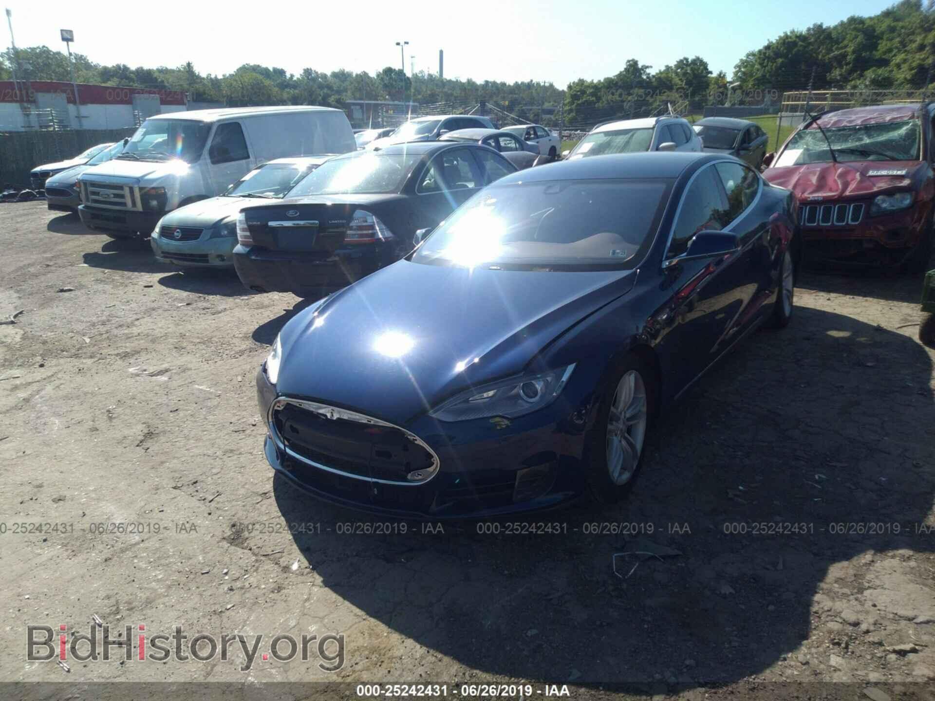 2015 TESLA MODEL S - VIN: 5YJSA1S29FF086123 - Фото 2