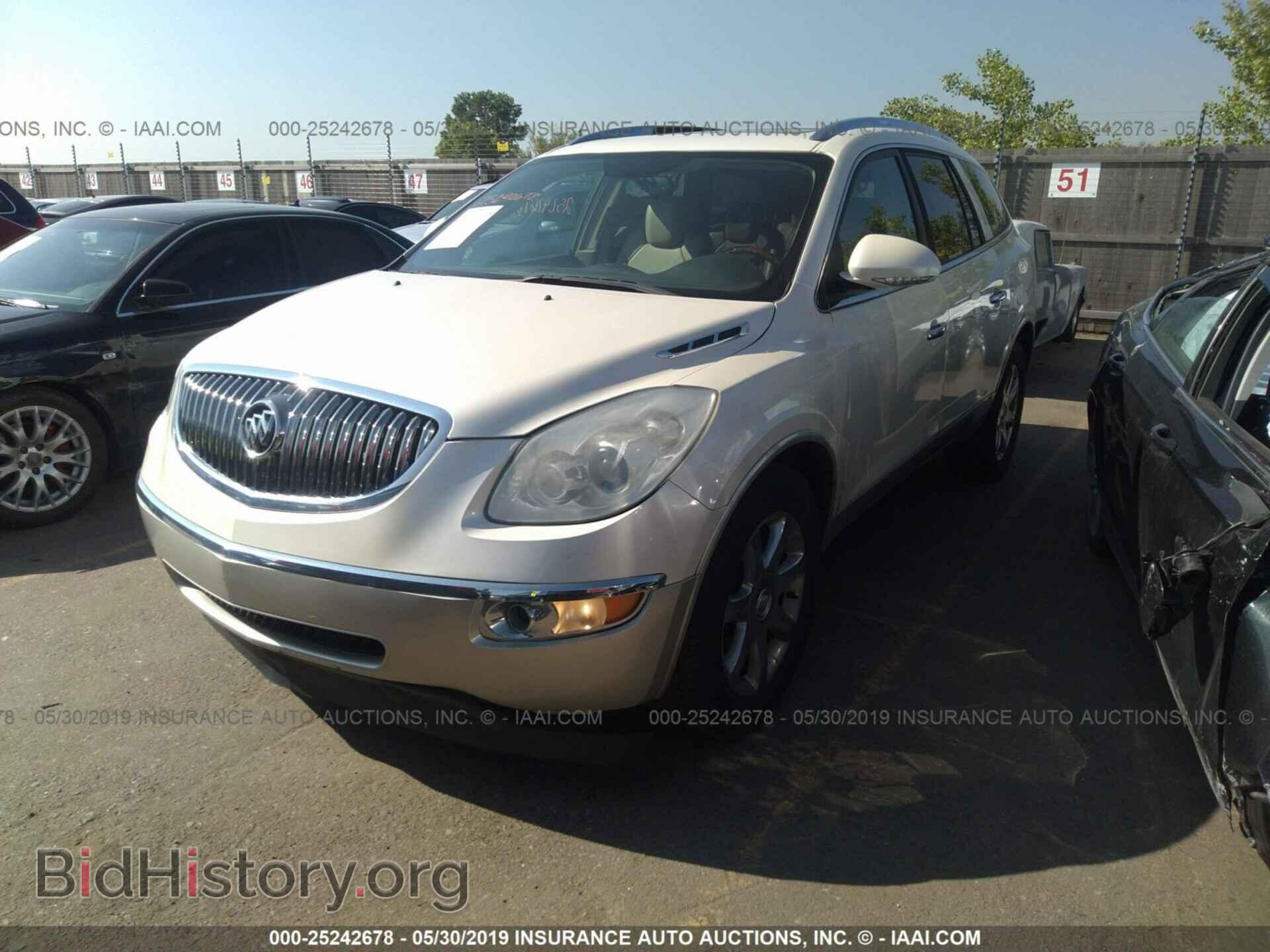 2008 BUICK ENCLAVE - VIN: 5GAEV23798J130717 - Фото 2