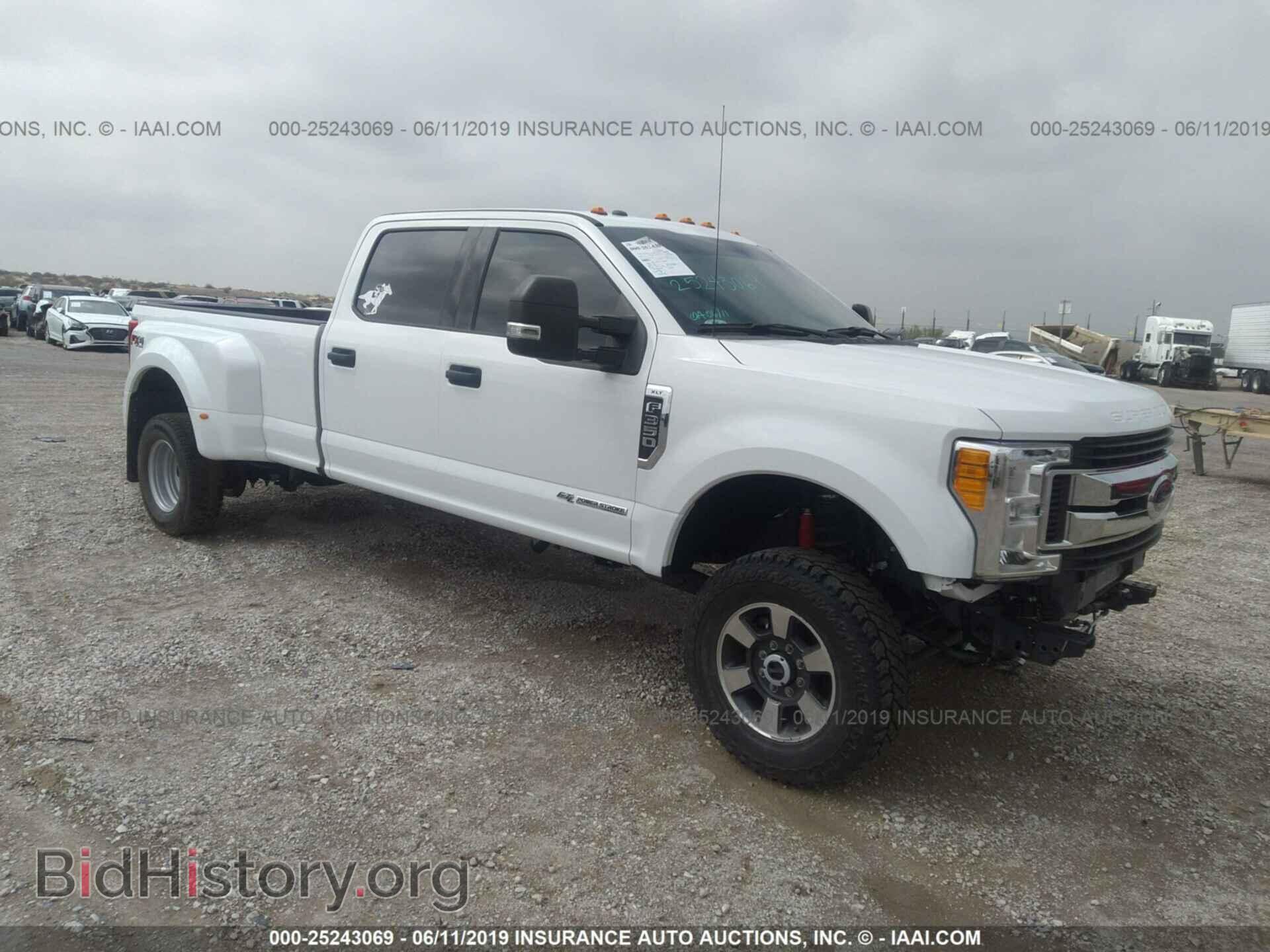Фотография 1FT8W3DT0HEE18760 - FORD F350 2017