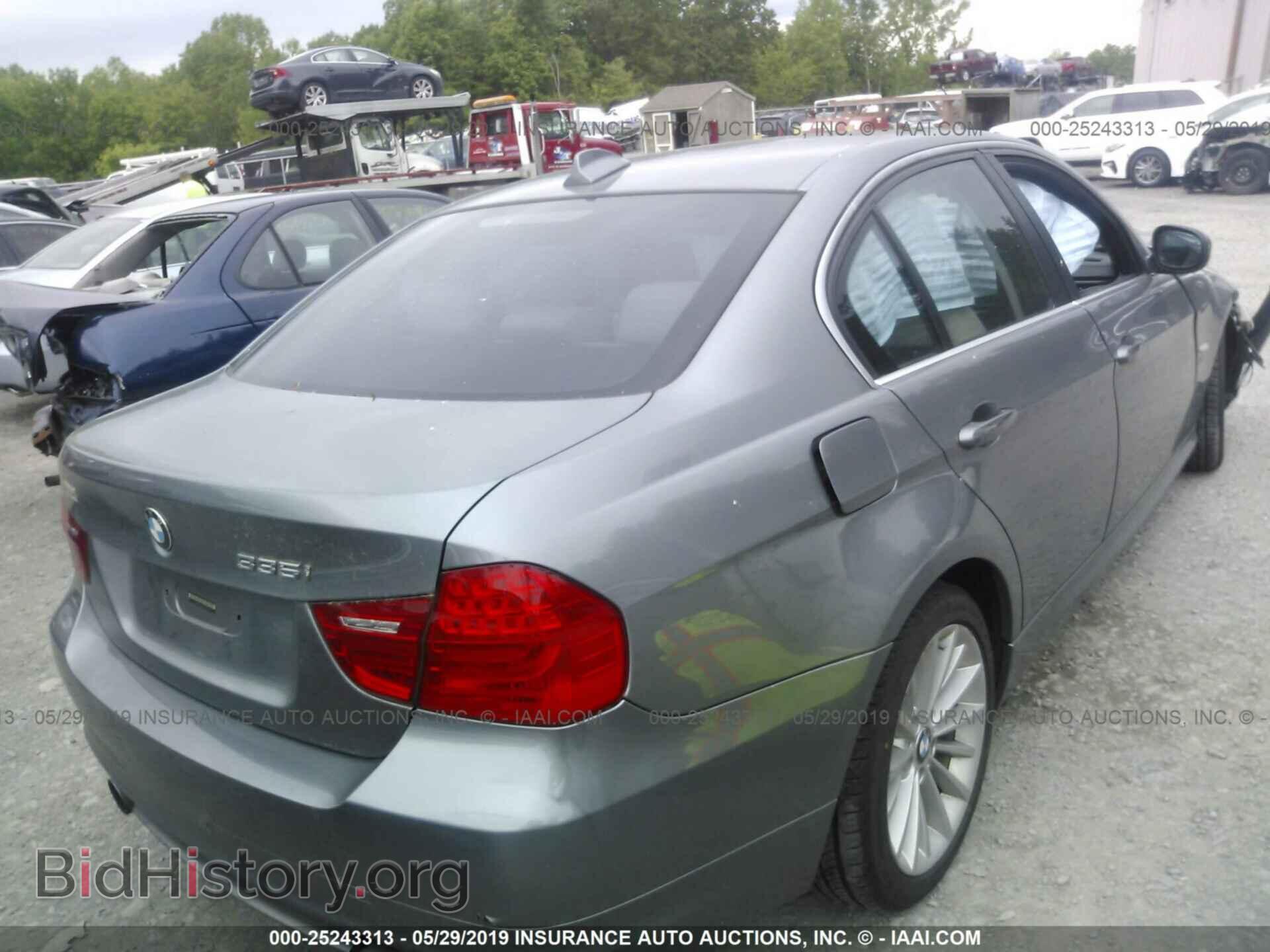 2011 BMW 335 - VIN: WBAPL5C57BA742173 - Фото 4