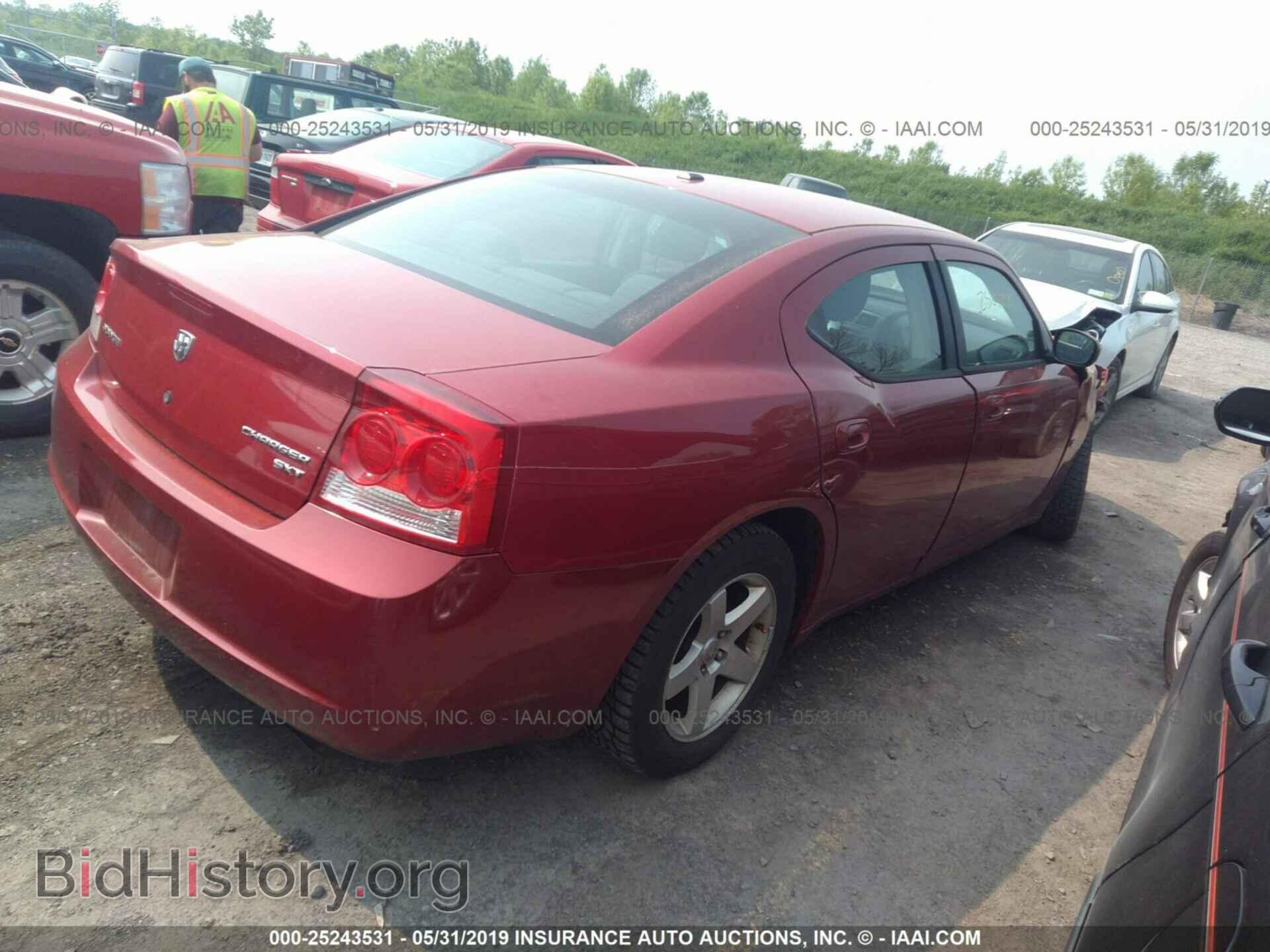 2010 DODGE CHARGER - VIN: 2B3CA3CV2AH267139 - Фото 4