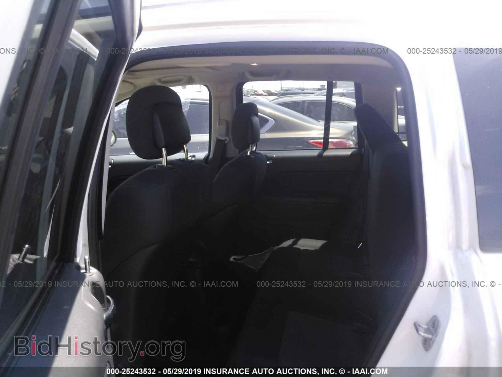 2011 JEEP COMPASS - VIN: 1J4NT1FA2BD139023 - Photo 8