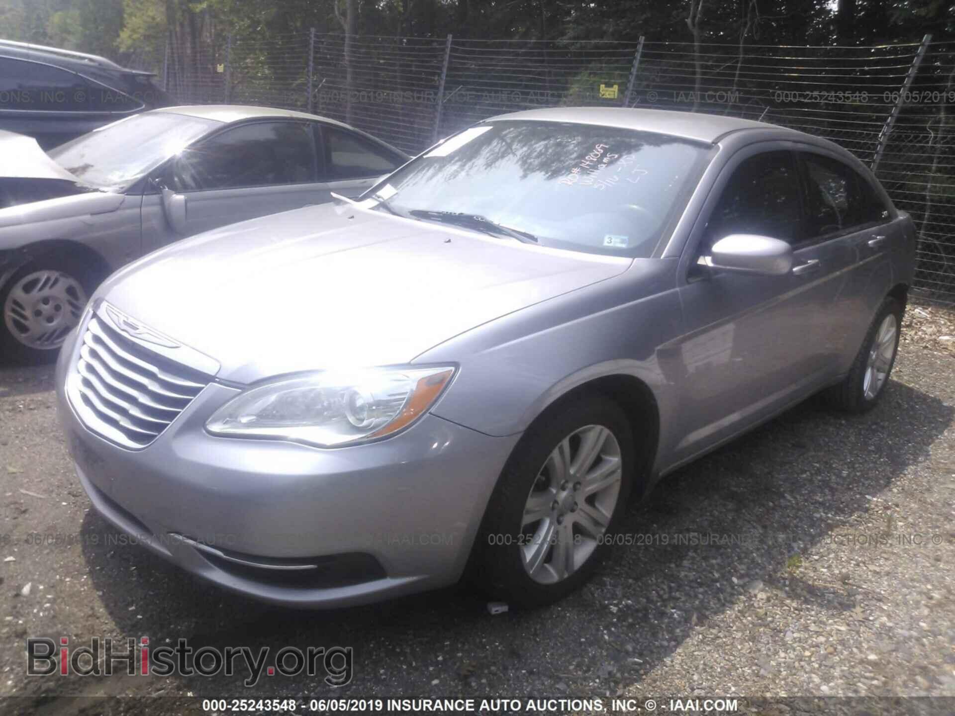 2013 CHRYSLER 200 - VIN: 1C3CCBAB6DN762214 - Photo 2