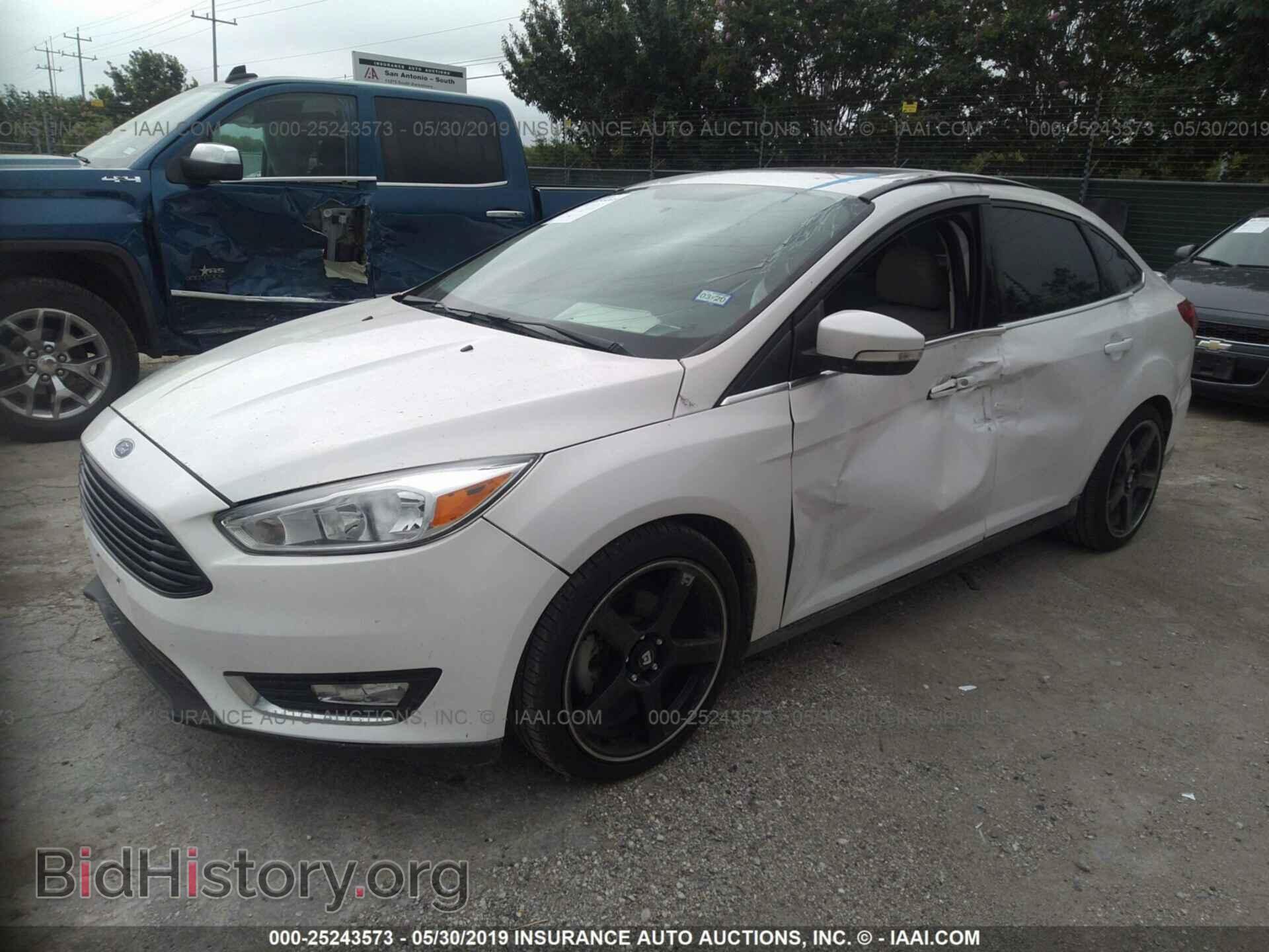 2016 FORD FOCUS - VIN: 1FADP3J27GL229837 - Photo 2