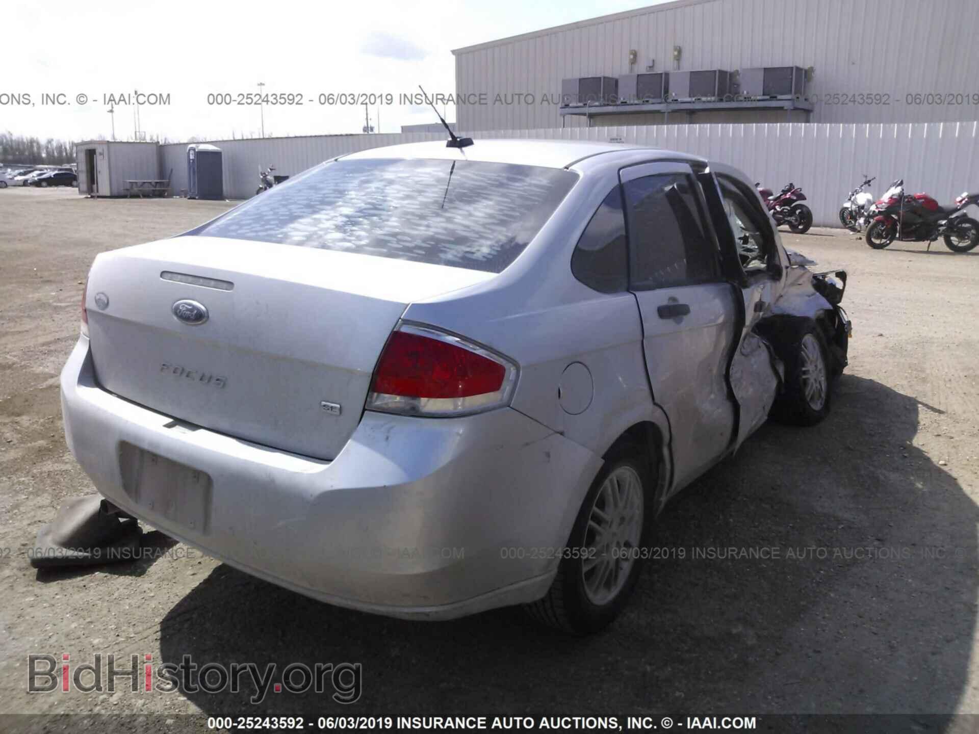 2011 FORD FOCUS - VIN: 1FAHP3FN2BW147641 - Фото 4