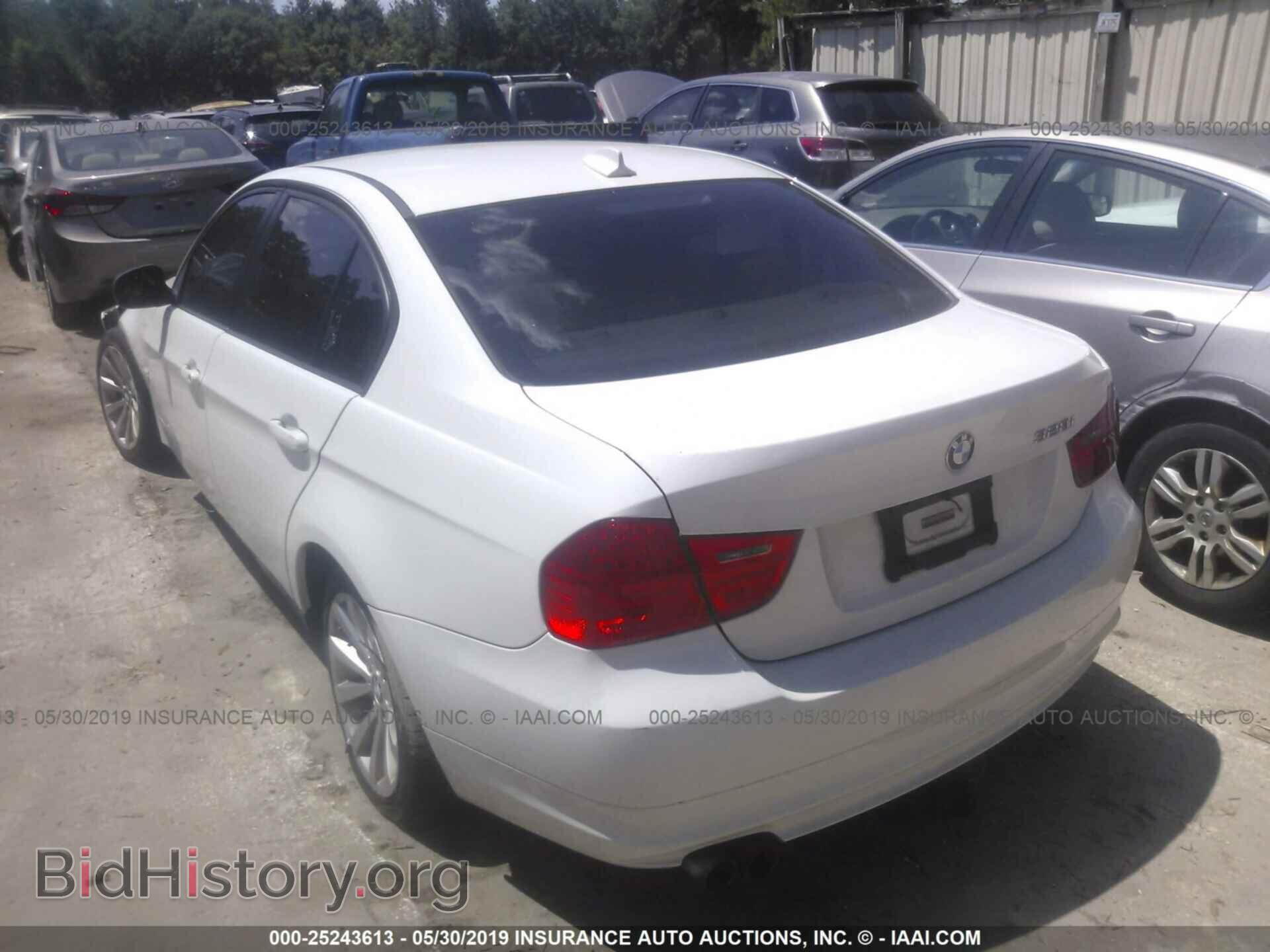 2011 BMW 328 - VIN: WBAPH7C51BE682364 - Фото 3
