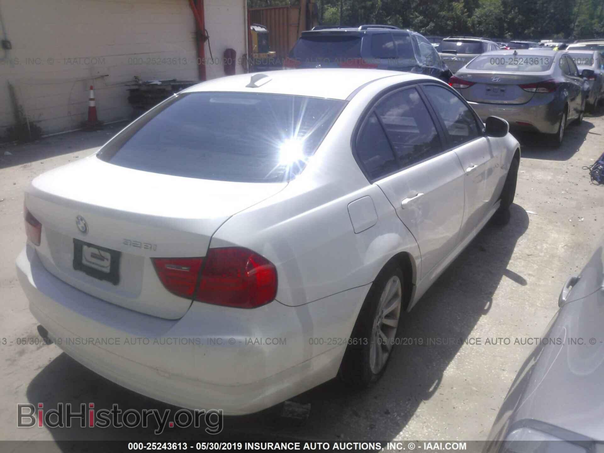 2011 BMW 328 - VIN: WBAPH7C51BE682364 - Фото 4