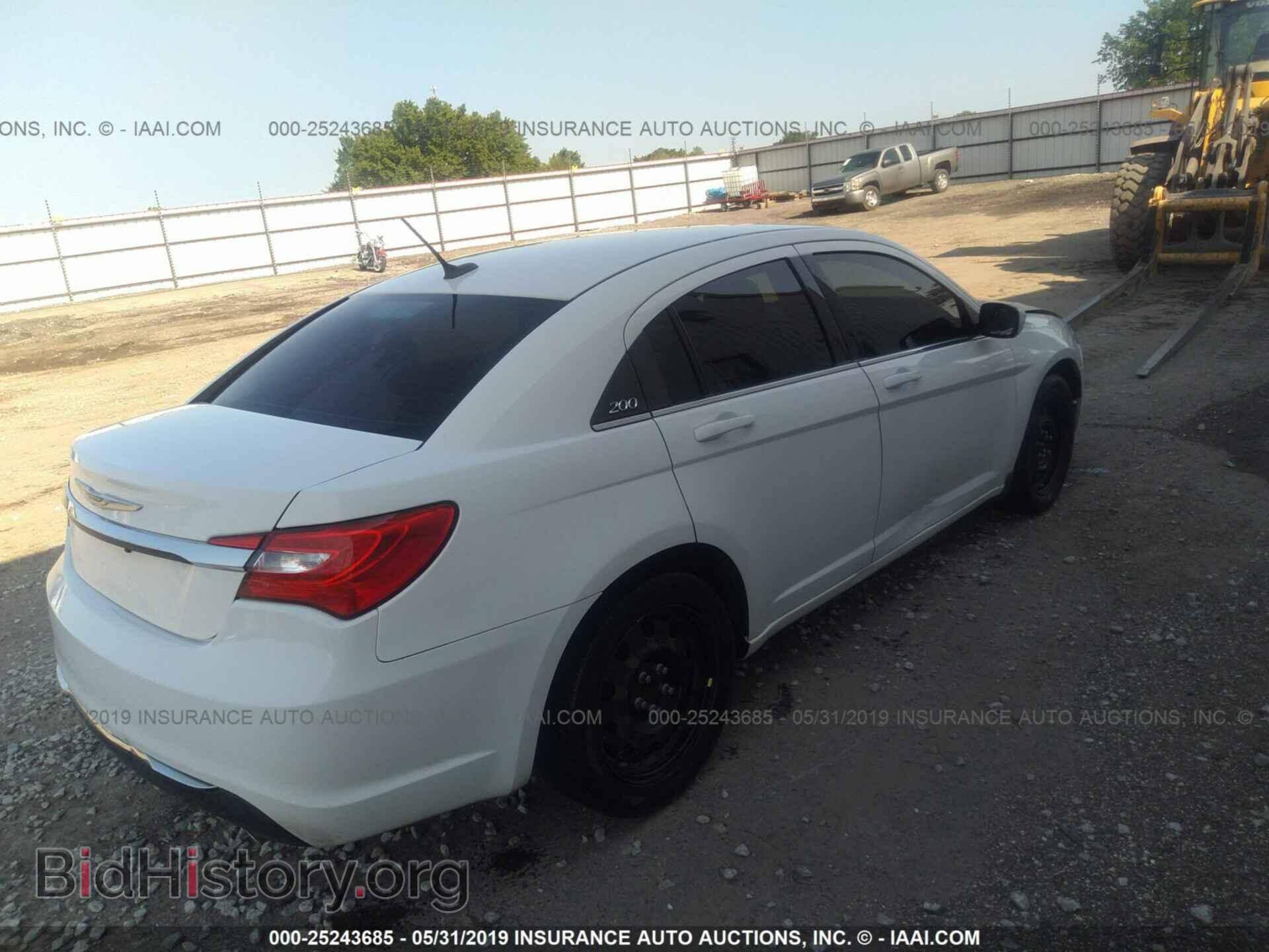 2014 CHRYSLER 200 - VIN: 1C3CCBAG8EN195047 - Фото 4