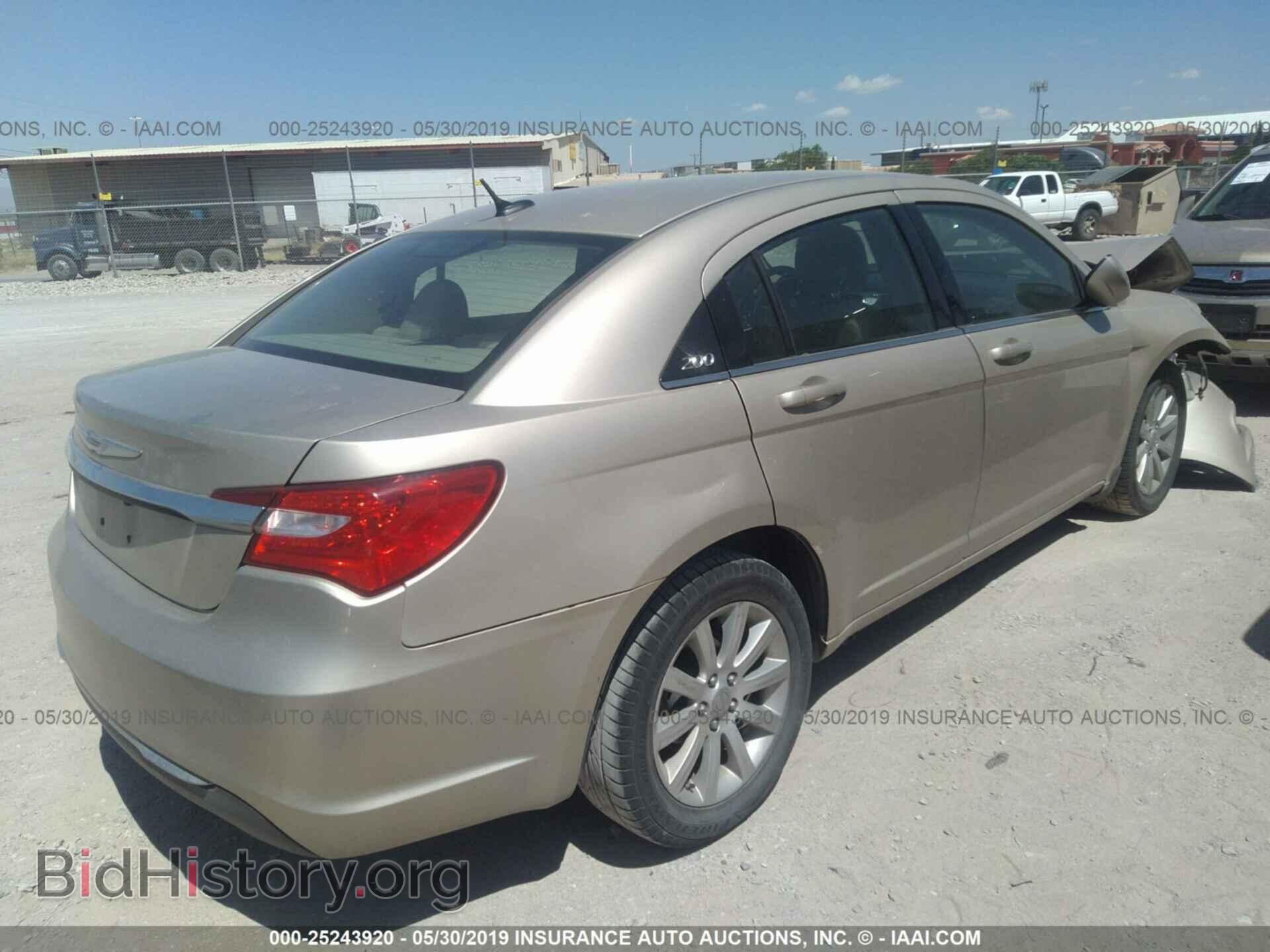 2013 CHRYSLER 200 - VIN: 1C3CCBBB2DN580542 - Photo 4