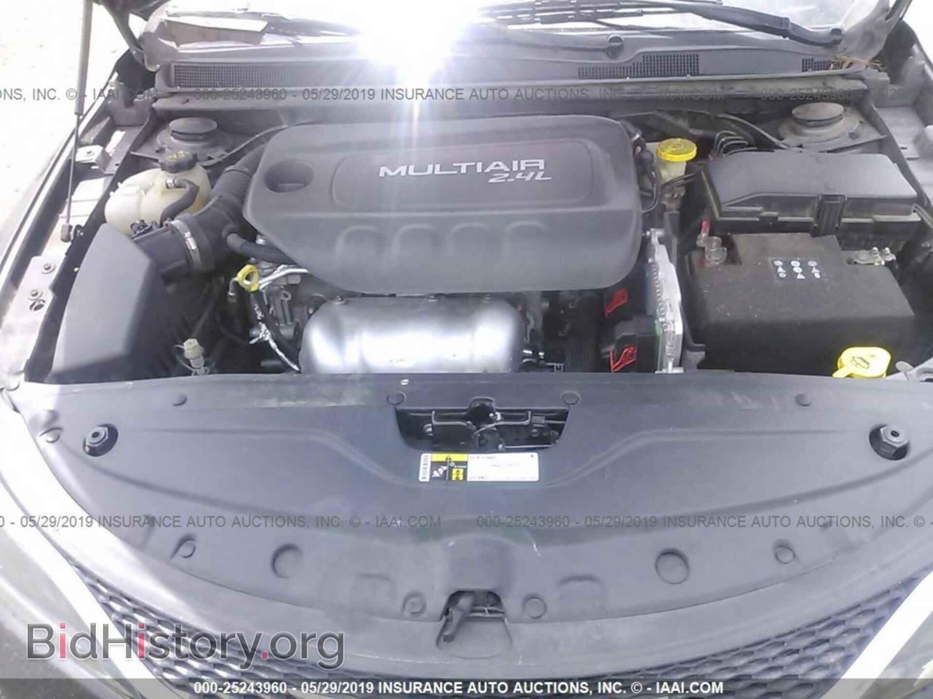 2015 CHRYSLER 200 - VIN: 1C3CCCAB4FN665716 - Фото 10