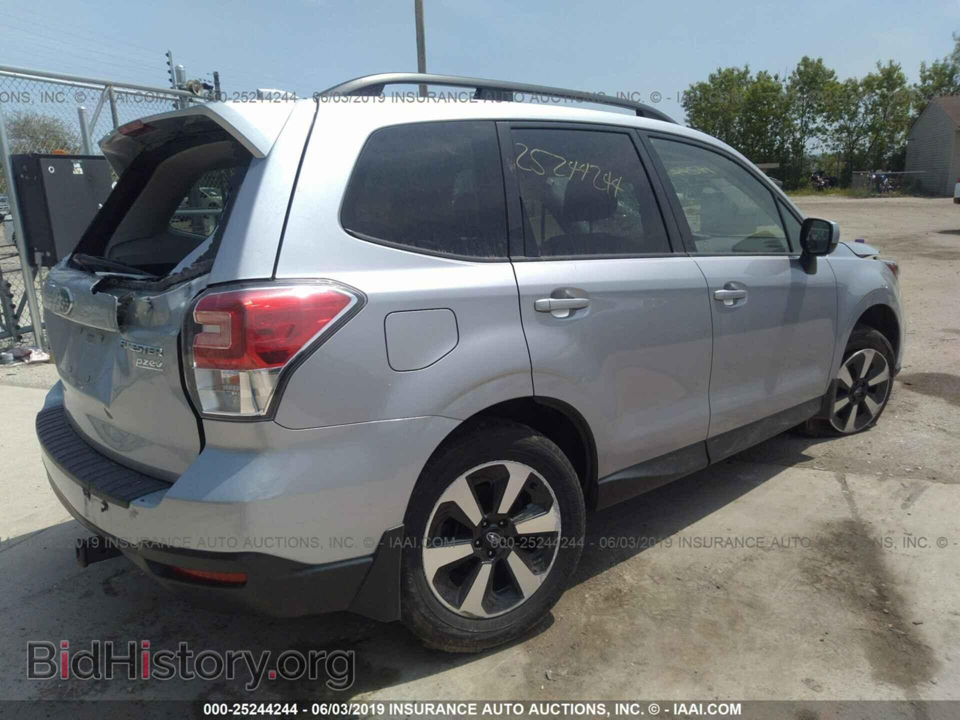 2017 SUBARU FORESTER - VIN: JF2SJAECXHH443186 - Фото 4