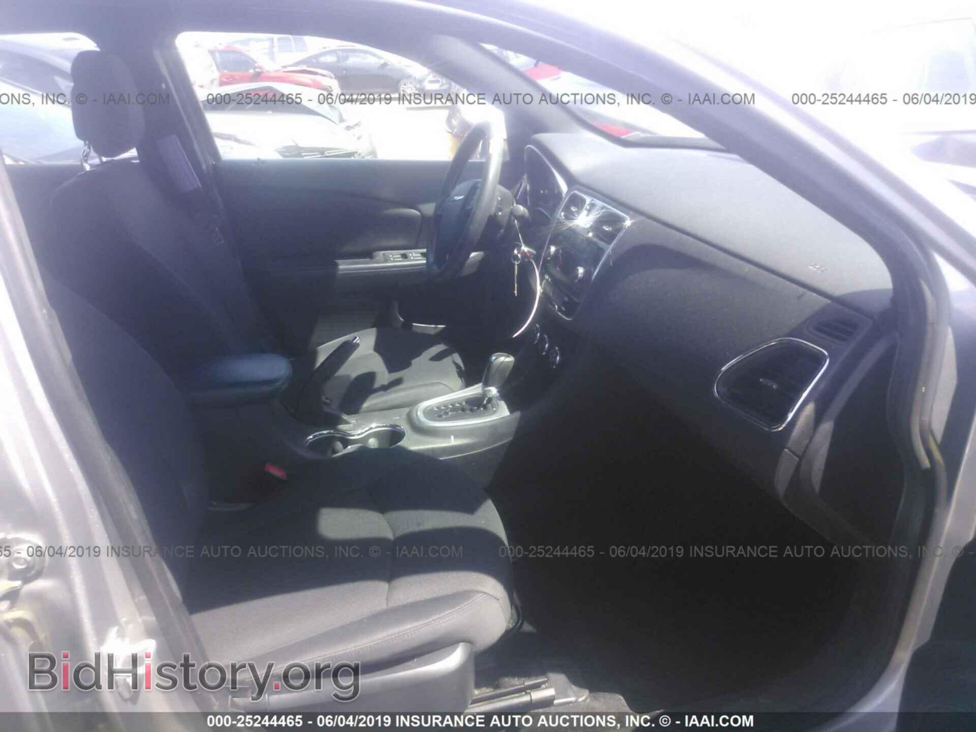 2014 CHRYSLER 200 - VIN: 1C3CCBAB1EN207625 - Фото 5