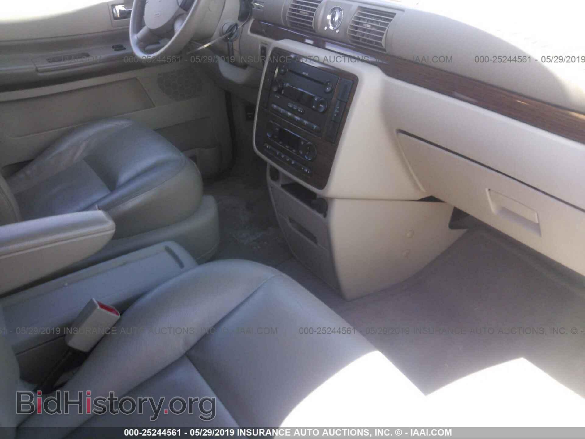 2004 FORD FREESTAR - VIN: 2FMDA58274BB28477 - Фото 5