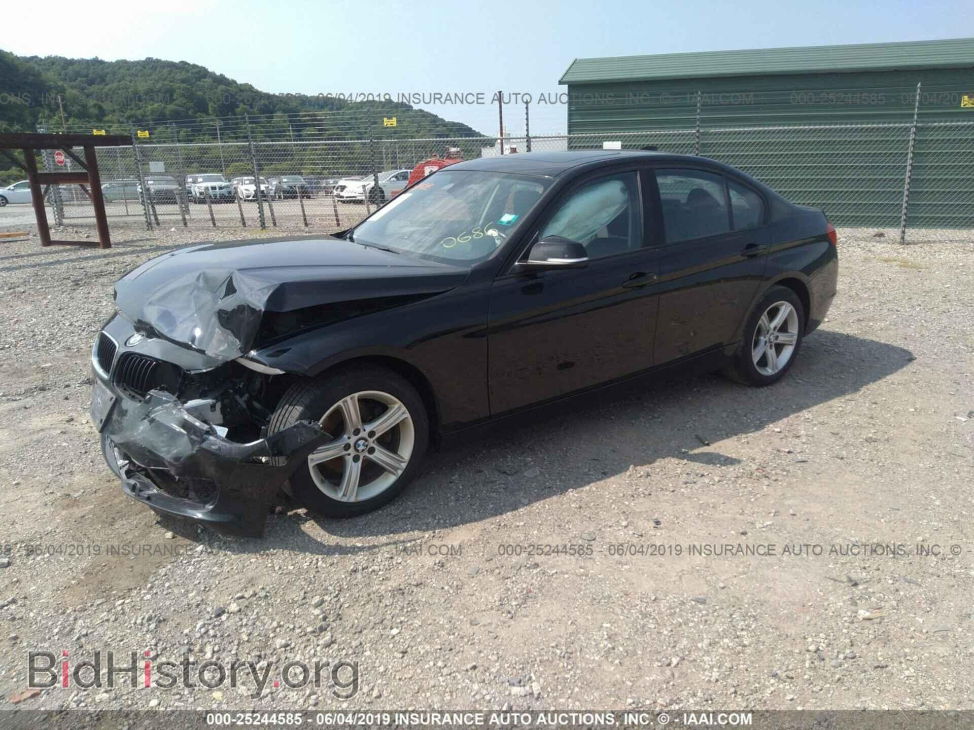 2014 BMW 320 - VIN: WBA3C3C53EP660686 - Photo 2