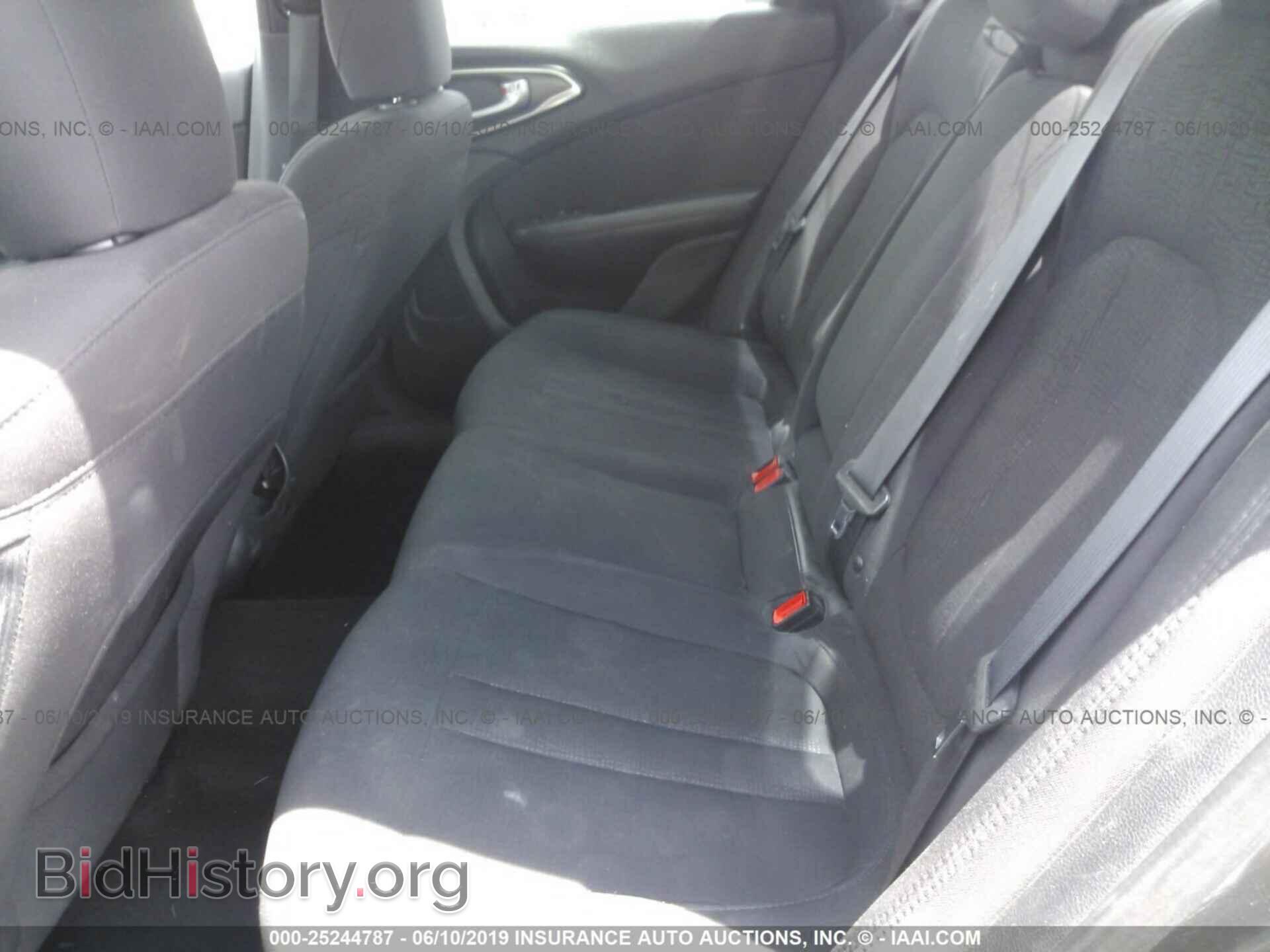 2016 CHRYSLER 200 - VIN: 1C3CCCAB0GN173900 - Фото 8