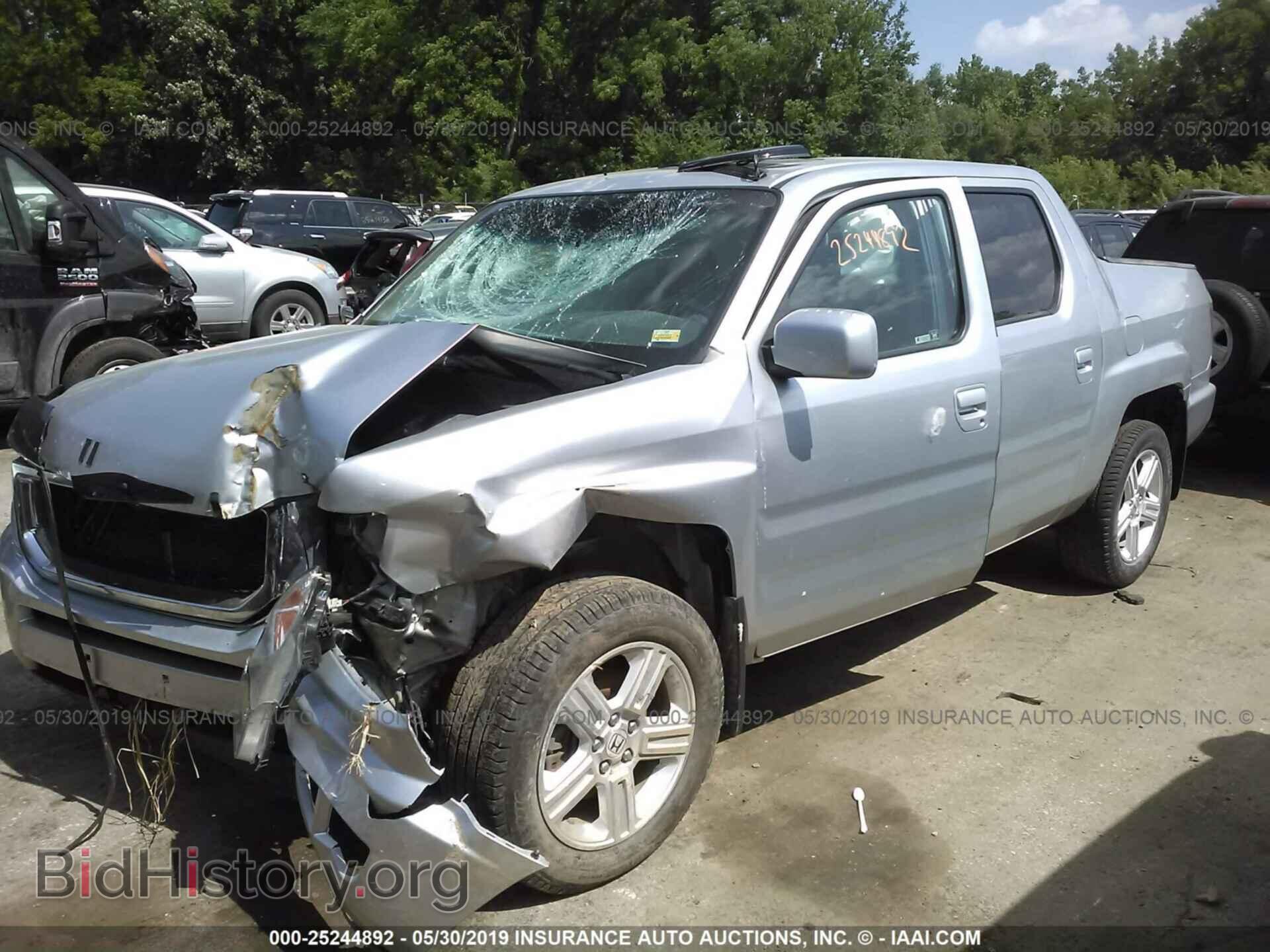 2011 HONDA RIDGELINE - VIN: 5FPYK1F55BB007477 - Фото 2