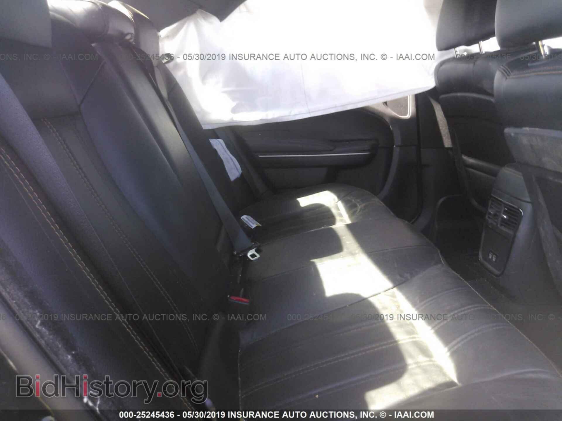 2016 CHRYSLER 300 - VIN: 2C3CCAGG4GH329162 - Фото 8