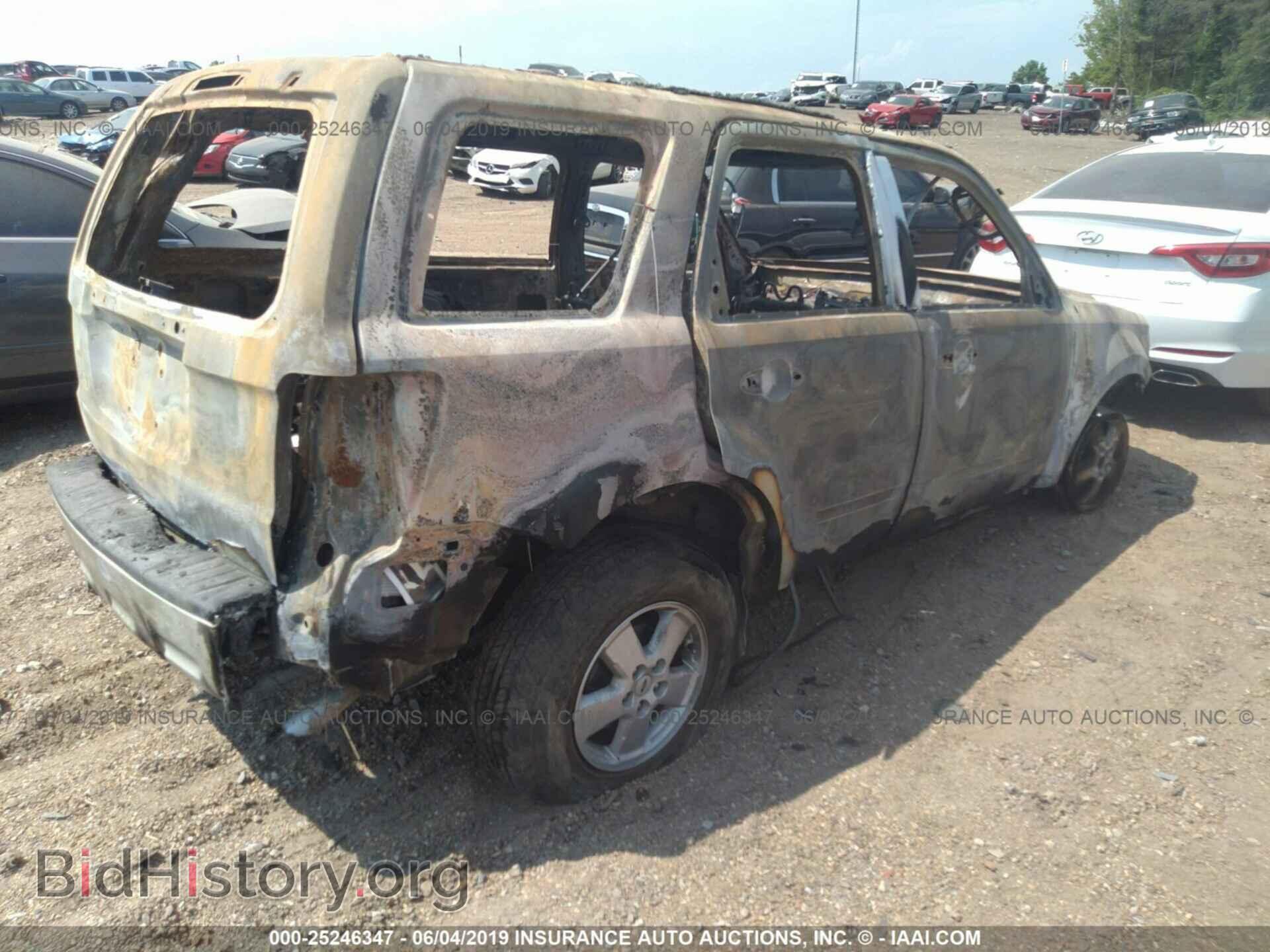 2009 FORD ESCAPE - VIN: 1FMCU03749KC80898 - Фото 4