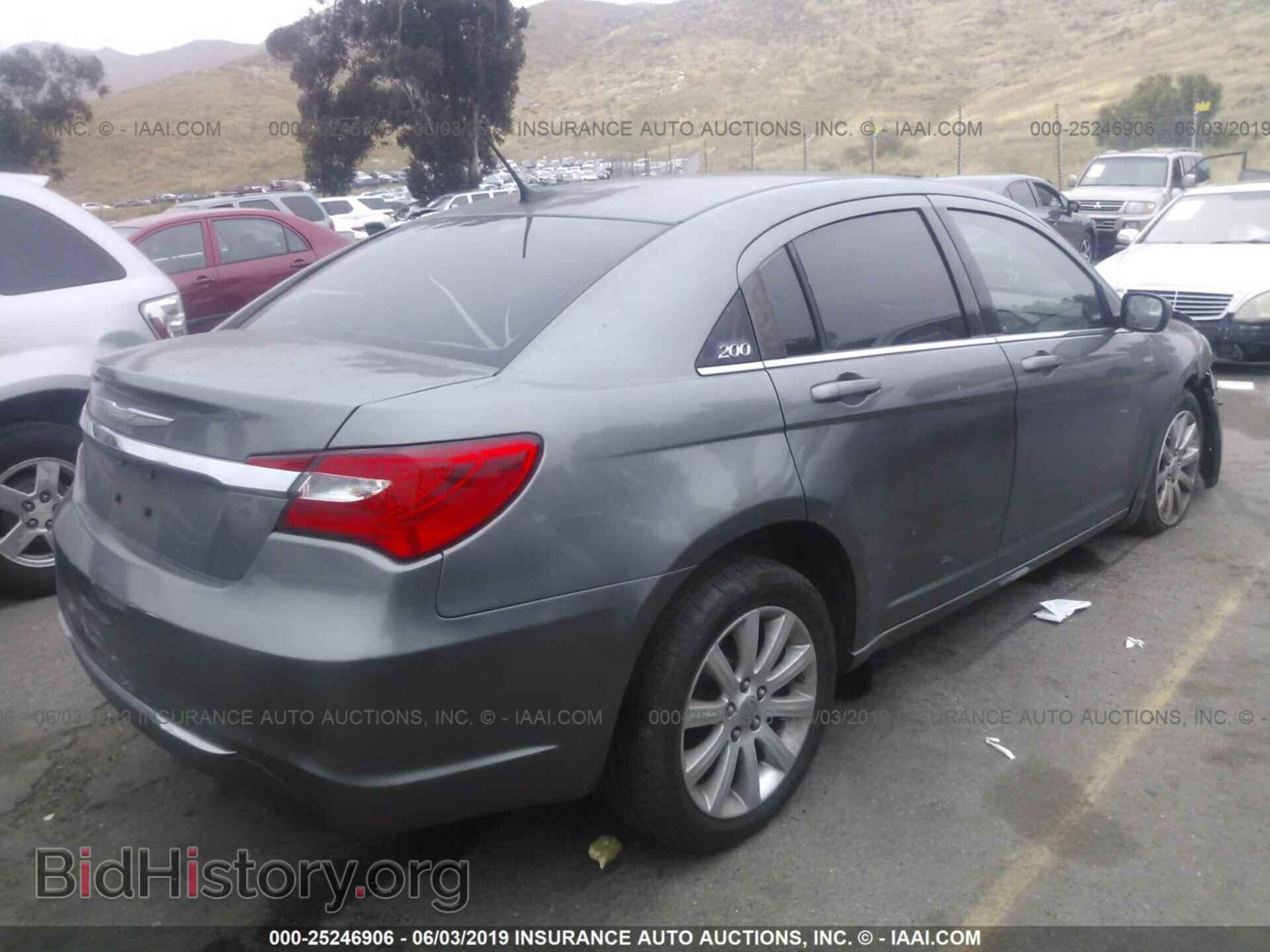 2012 Chrysler 200 - VIN: 1C3CCBBG2CN187800 - Фото 4