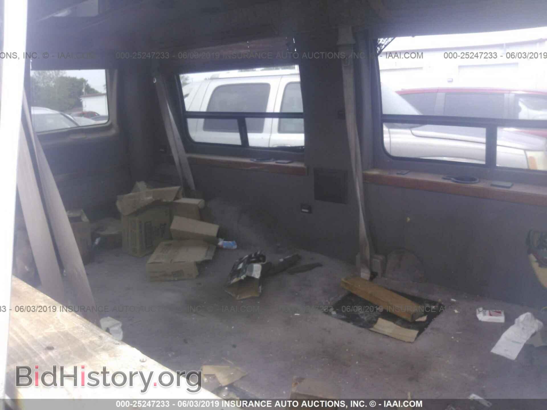 2000 FORD ECONOLINE - VIN: 1FDRE14W3YHA39901 - Photo 8