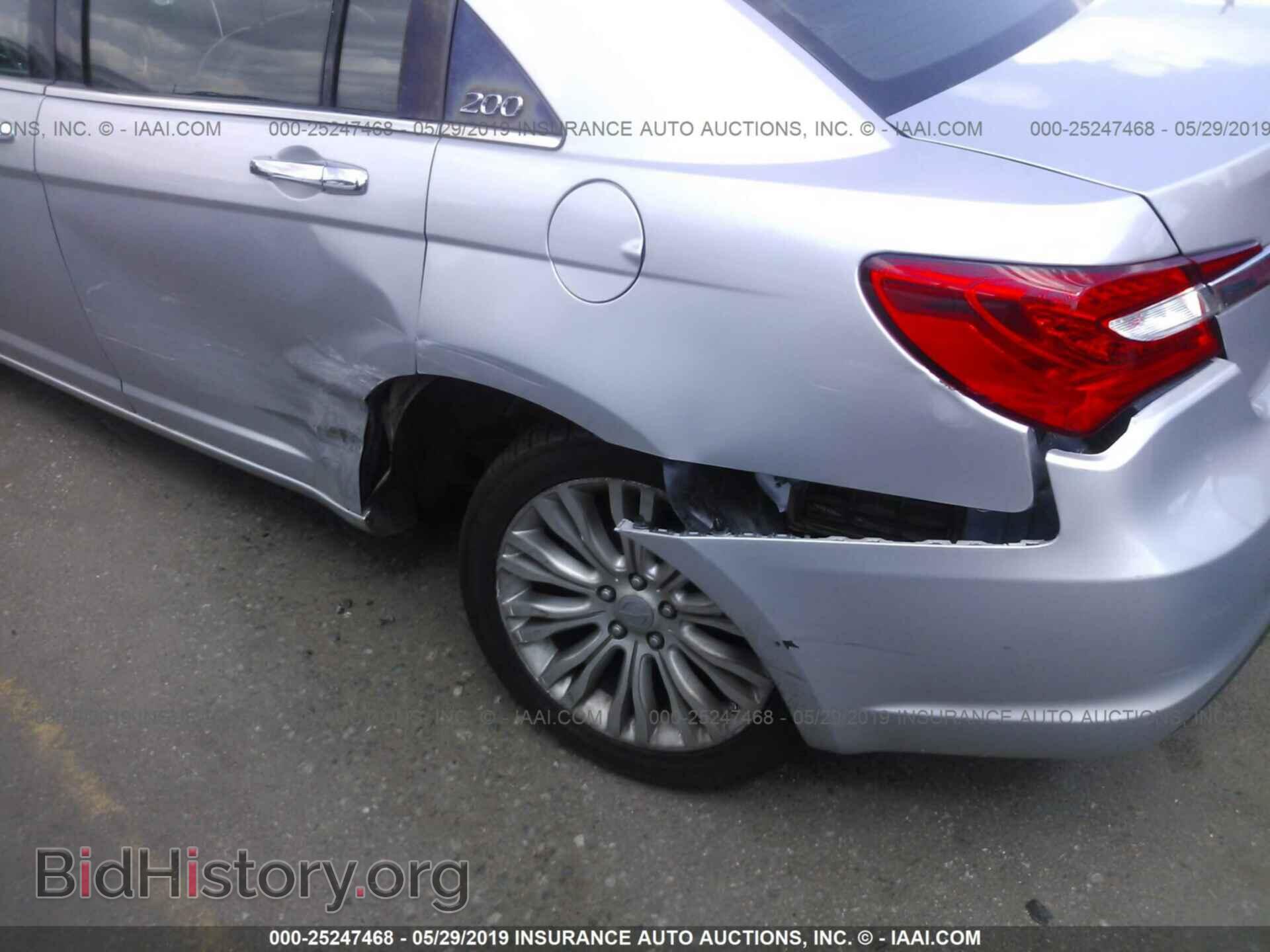 2011 CHRYSLER 200 - VIN: 1C3BC2FB3BN614216 - Фото 6