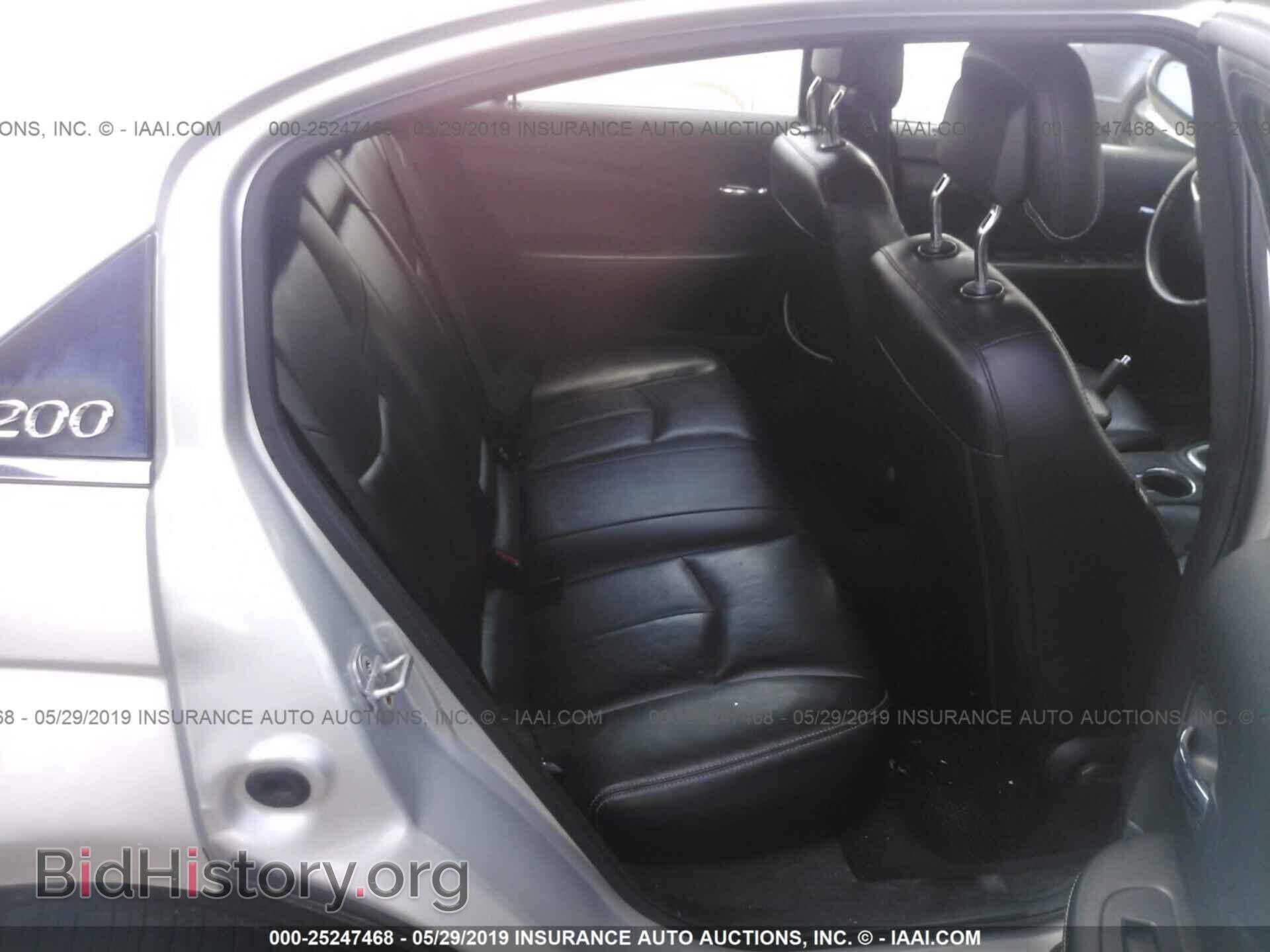 2011 CHRYSLER 200 - VIN: 1C3BC2FB3BN614216 - Фото 8