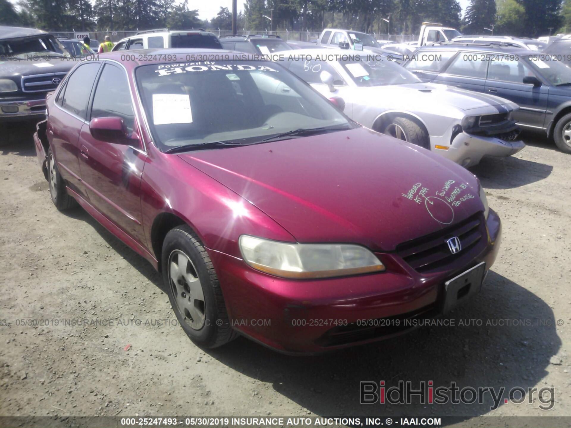 Photo 1HGCG16562A065712 - HONDA ACCORD 2002