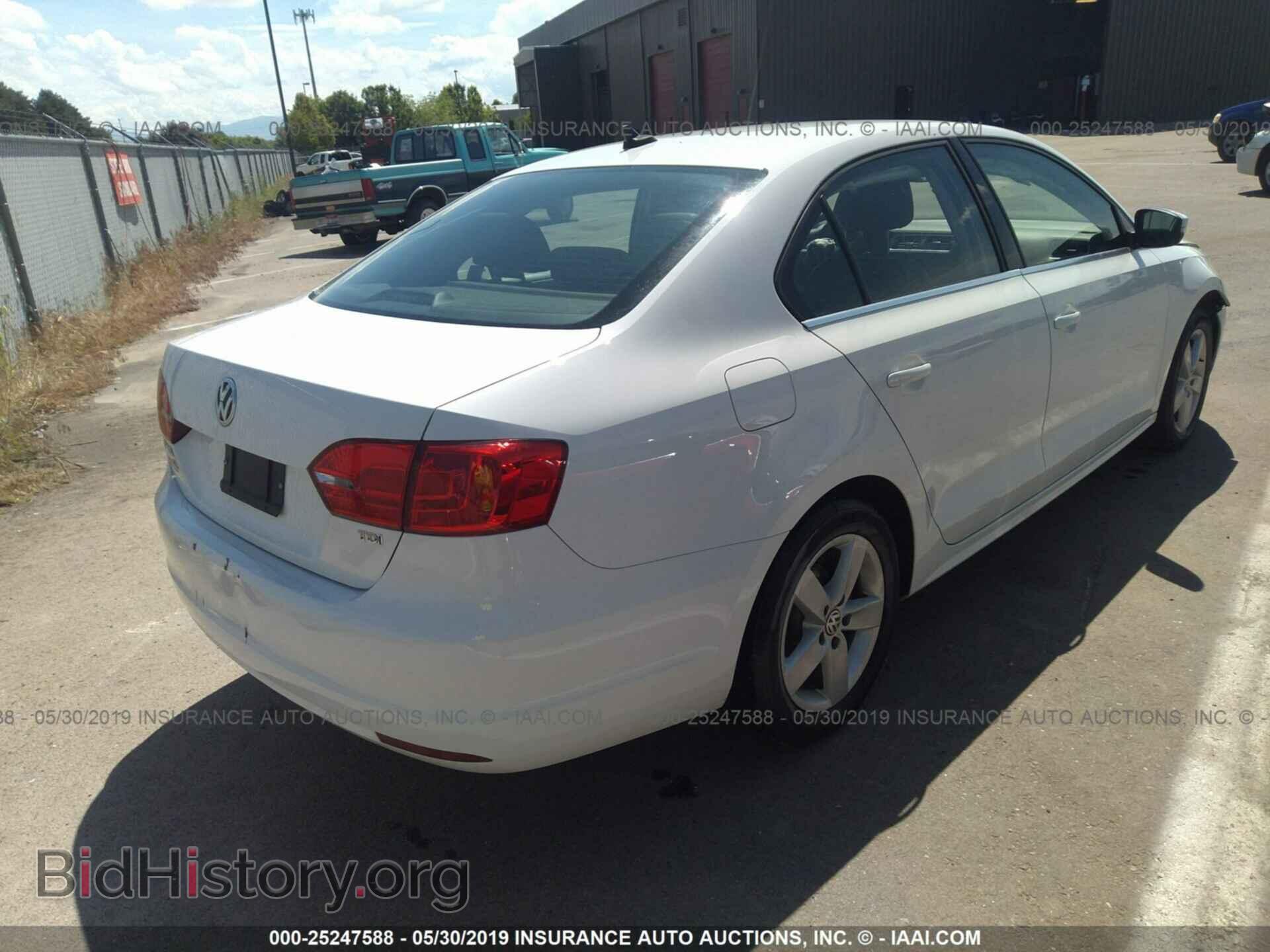 2014 VOLKSWAGEN JETTA - VIN: 3VWLL7AJ3EM399427 - Фото 4