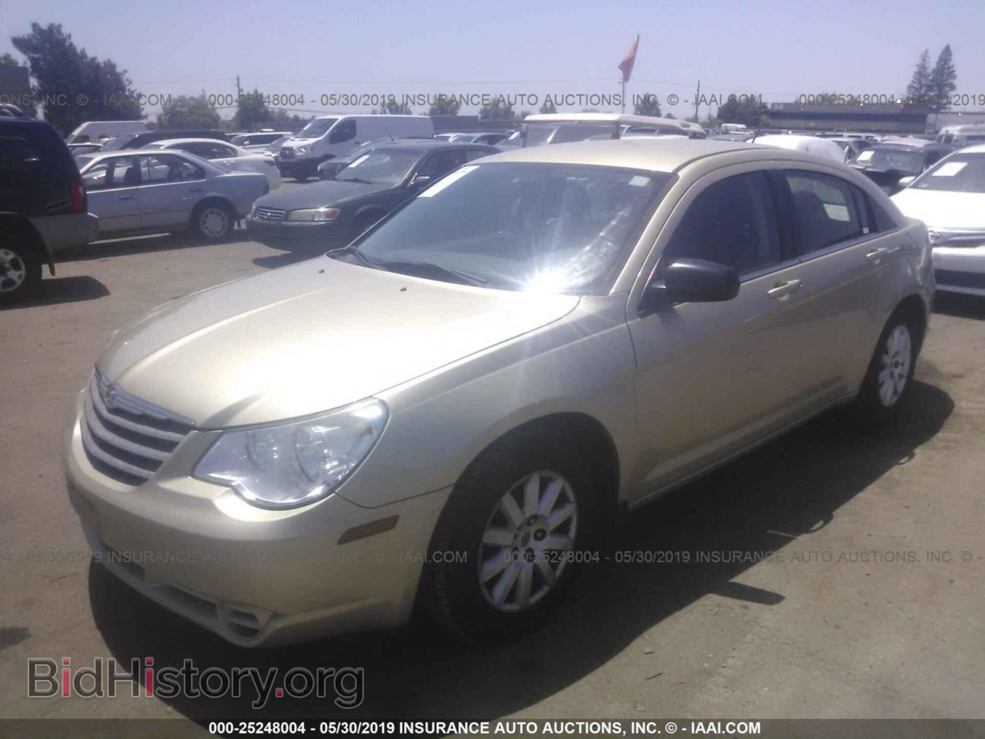 2010 CHRYSLER SEBRING - VIN: 1C3CC4FB6AN230199 - Фото 2