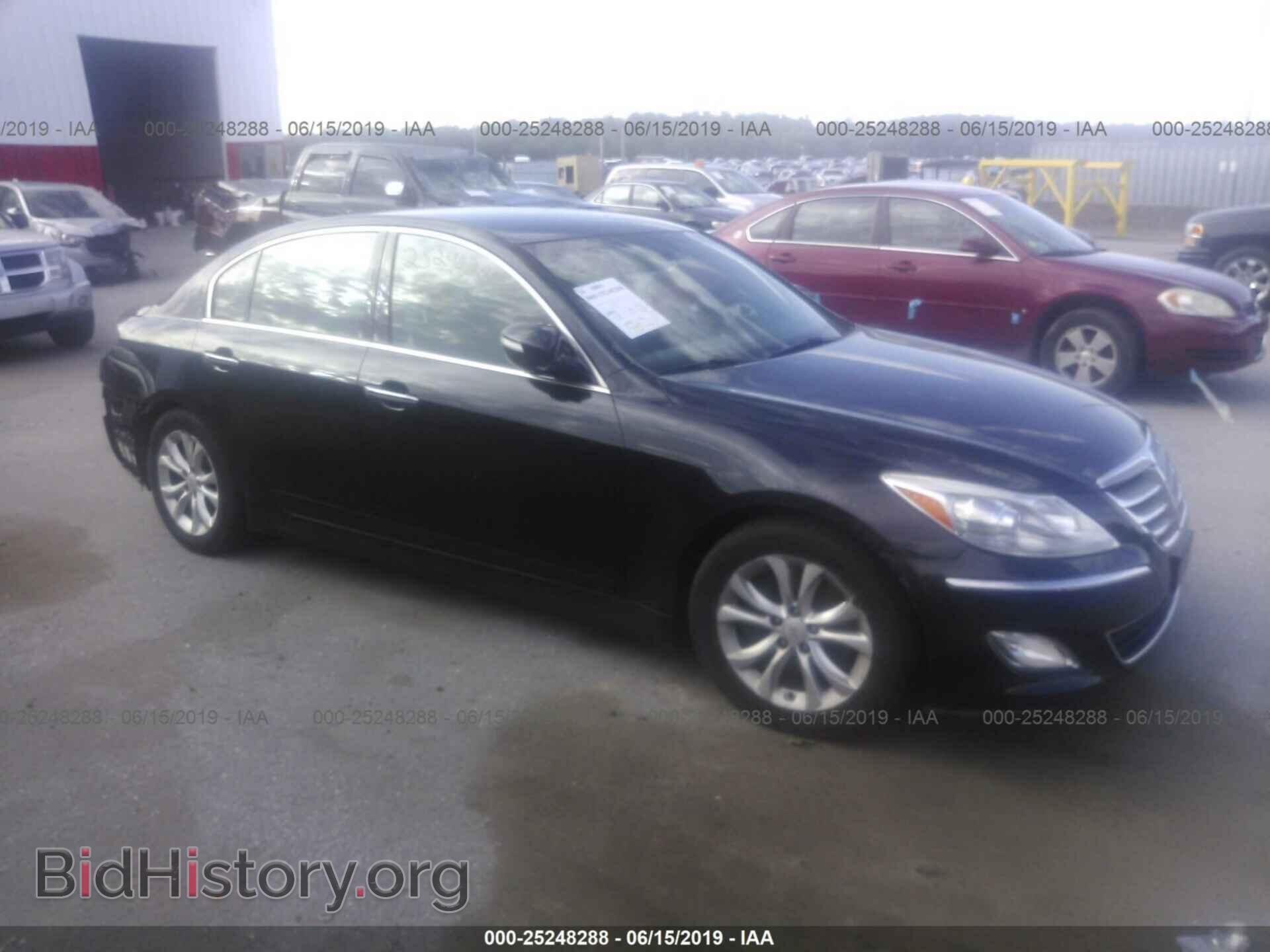 Фотография KMHGC4DD9CU153365 - HYUNDAI GENESIS 2012