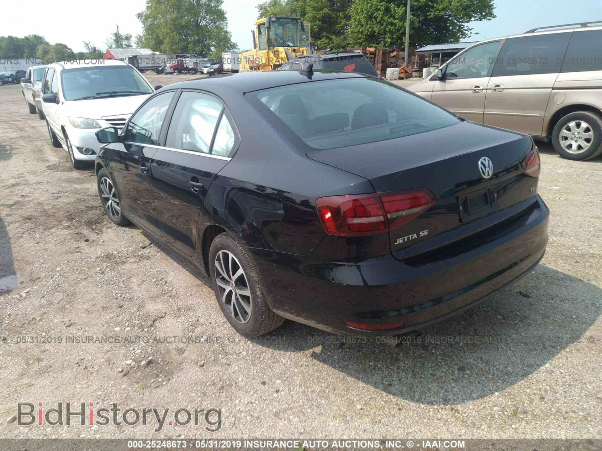2017 VOLKSWAGEN JETTA - VIN: 3VWDB7AJ2HM237994 - Photo 3
