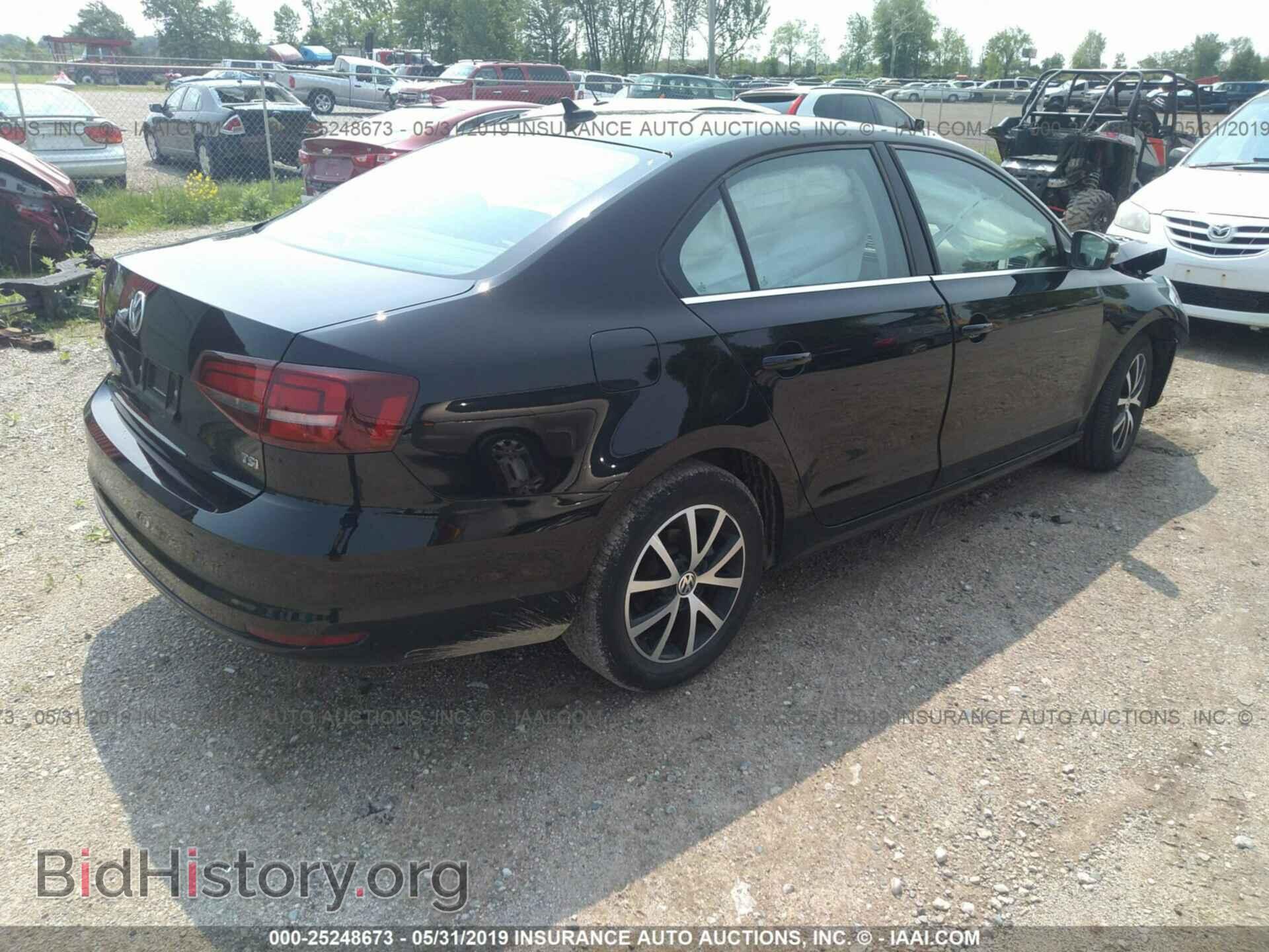 2017 VOLKSWAGEN JETTA - VIN: 3VWDB7AJ2HM237994 - Photo 4