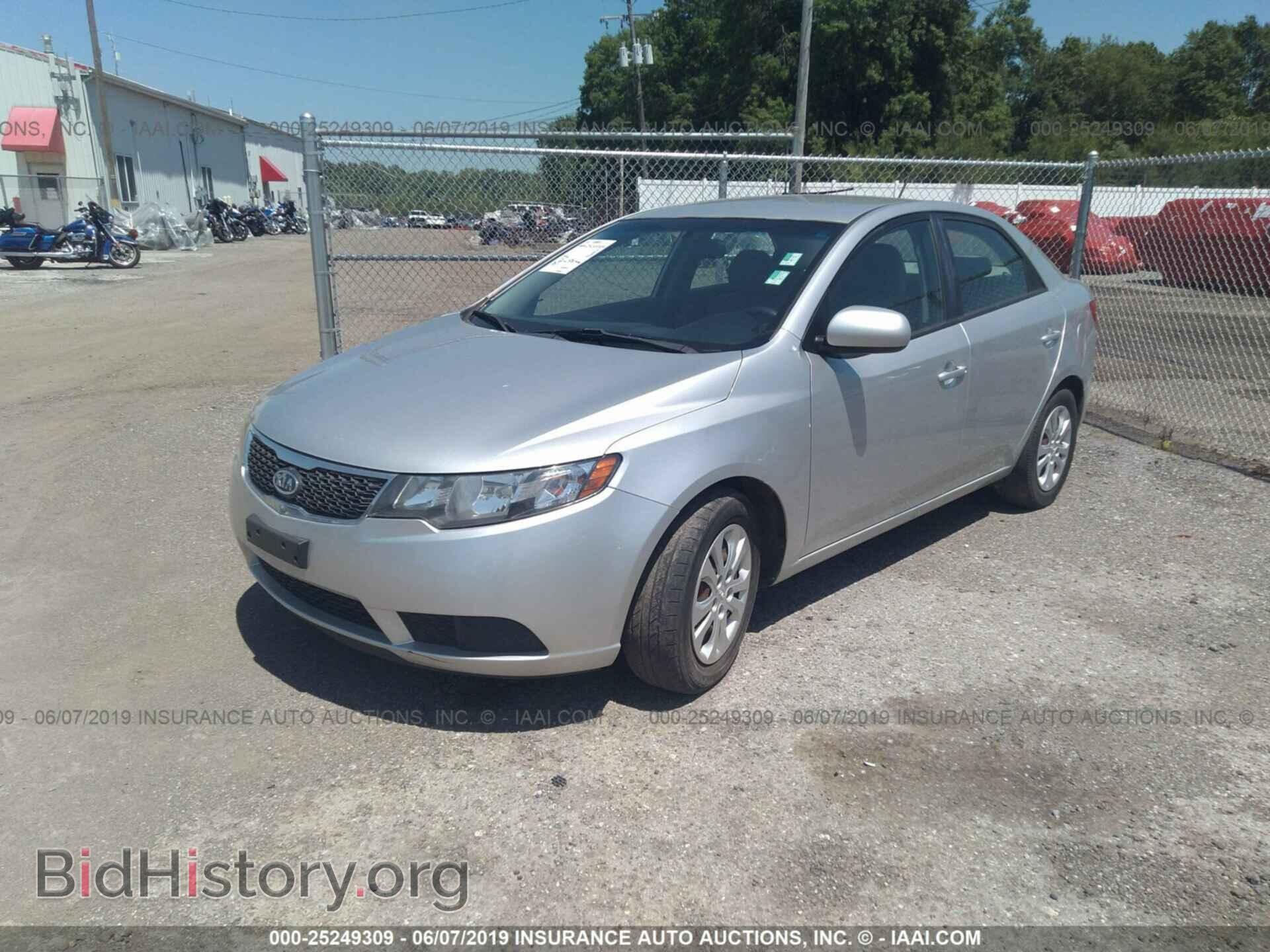 2011 KIA FORTE - VIN: KNAFT4A24B5888988 - Фото 2