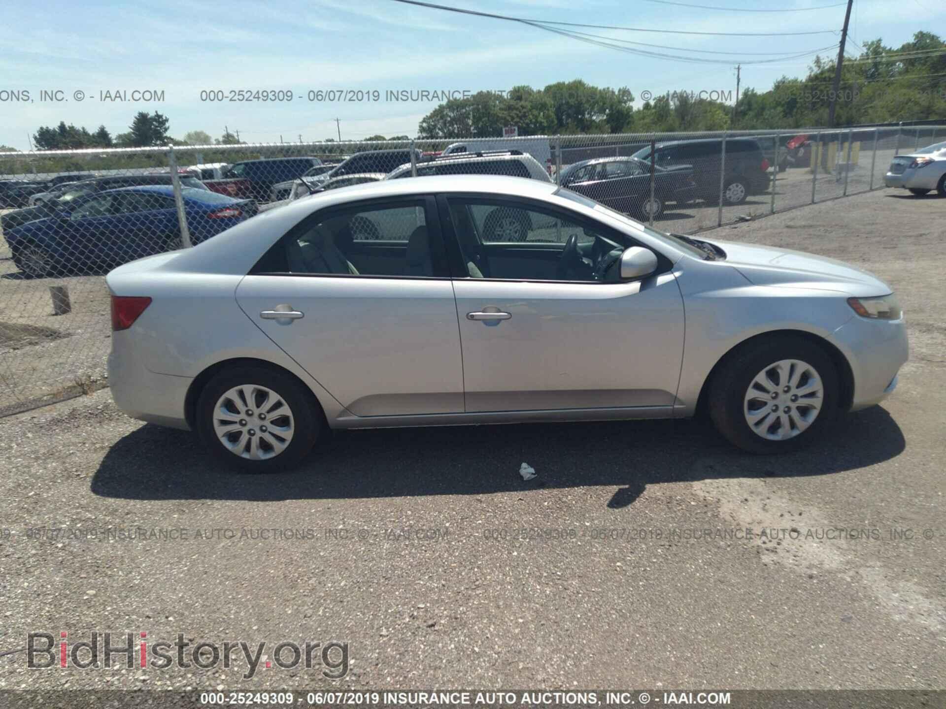 2011 KIA FORTE - VIN: KNAFT4A24B5888988 - Фото 4