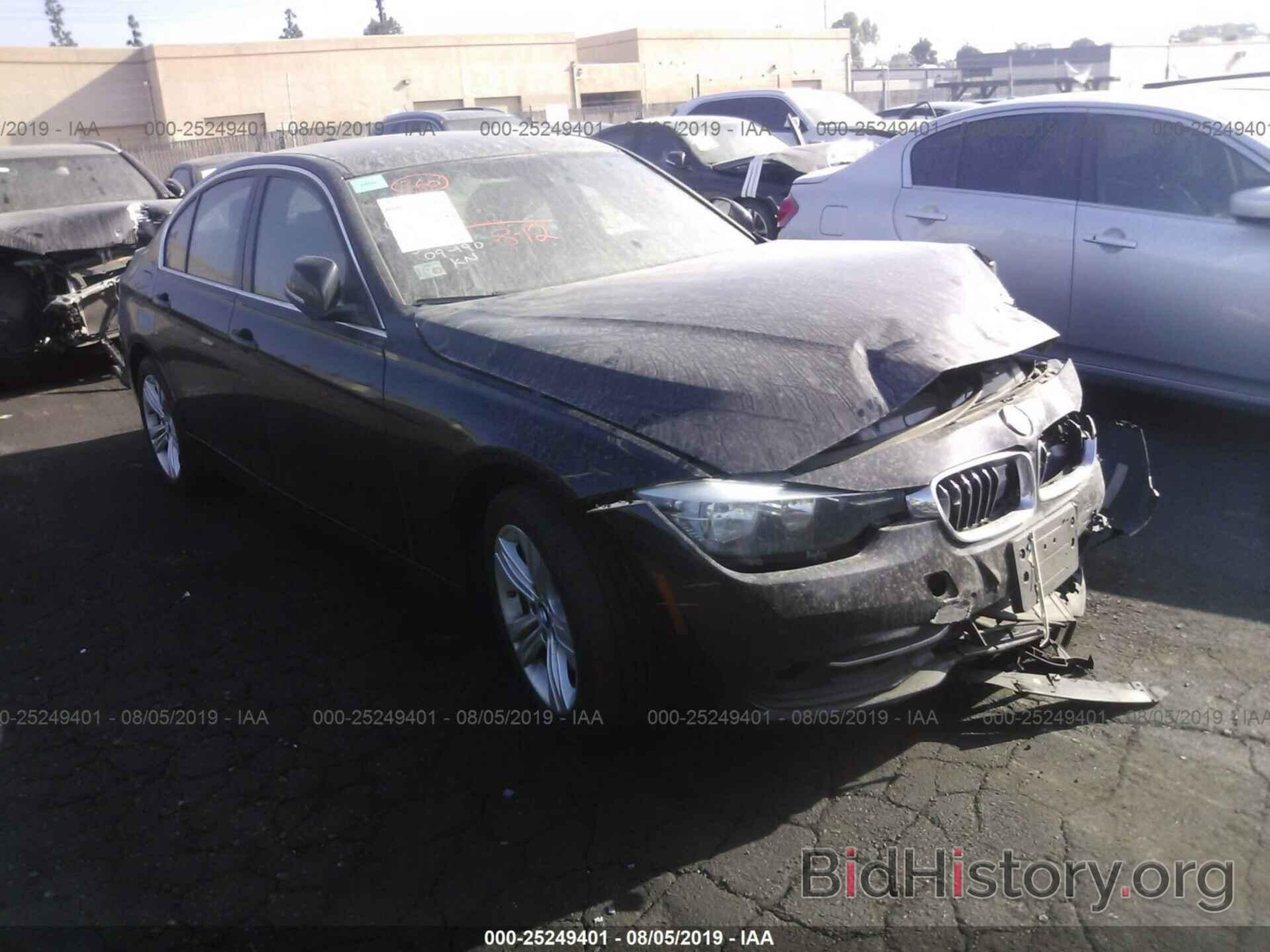 Photo WBA8B9G53HNU50420 - BMW 330 2017