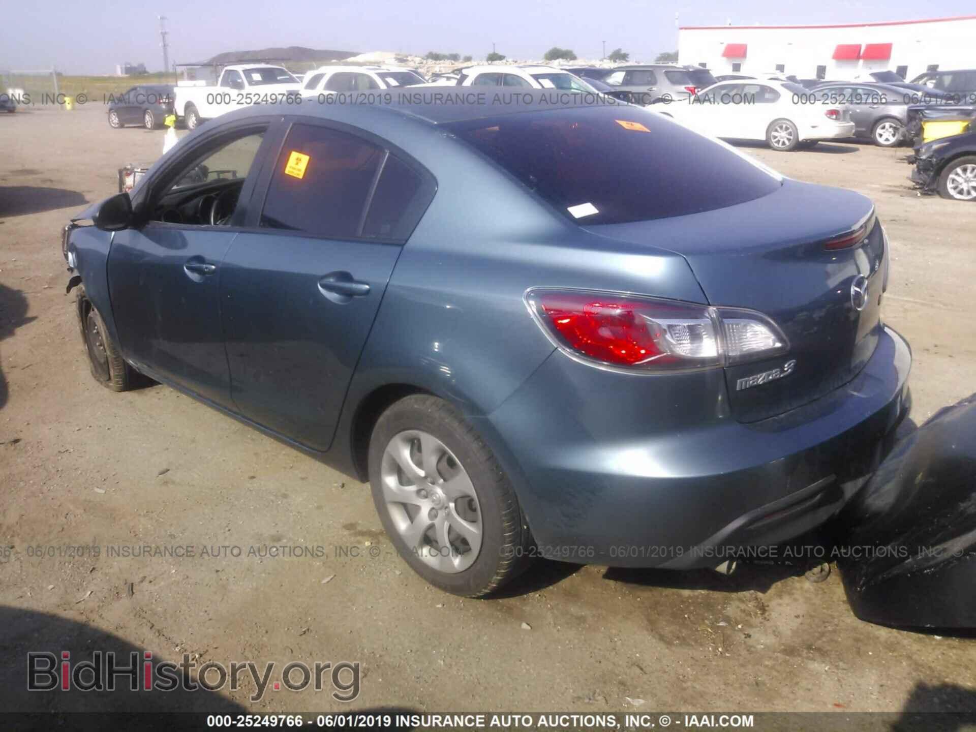 2011 MAZDA 3 - VIN: JM1BL1UF8B1496604 - Фото 3