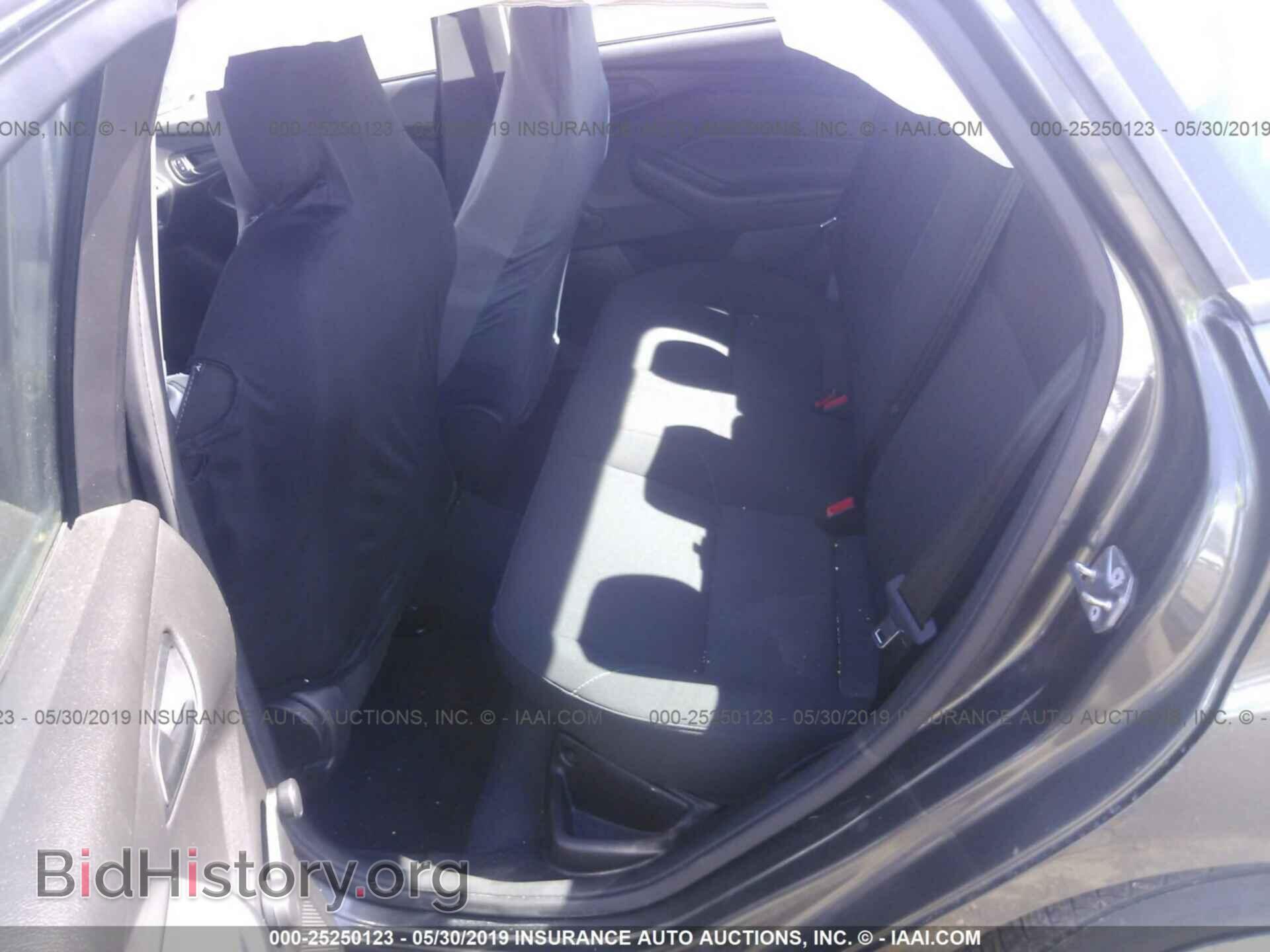 2016 FORD FOCUS - VIN: 1FADP3E21GL371921 - Фото 8