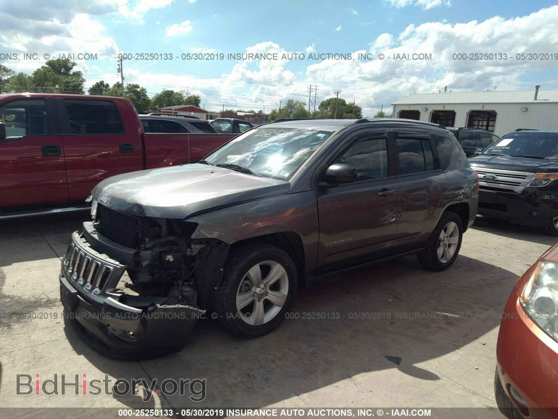 2012 JEEP COMPASS - VIN: 1C4NJCBB0CD557555 - Фото 2