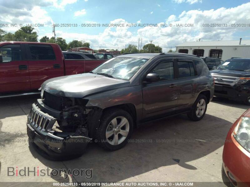 2012 Jeep COMPASS (VIN 1C4NJCBB0CD557555) — photo 2 of 10