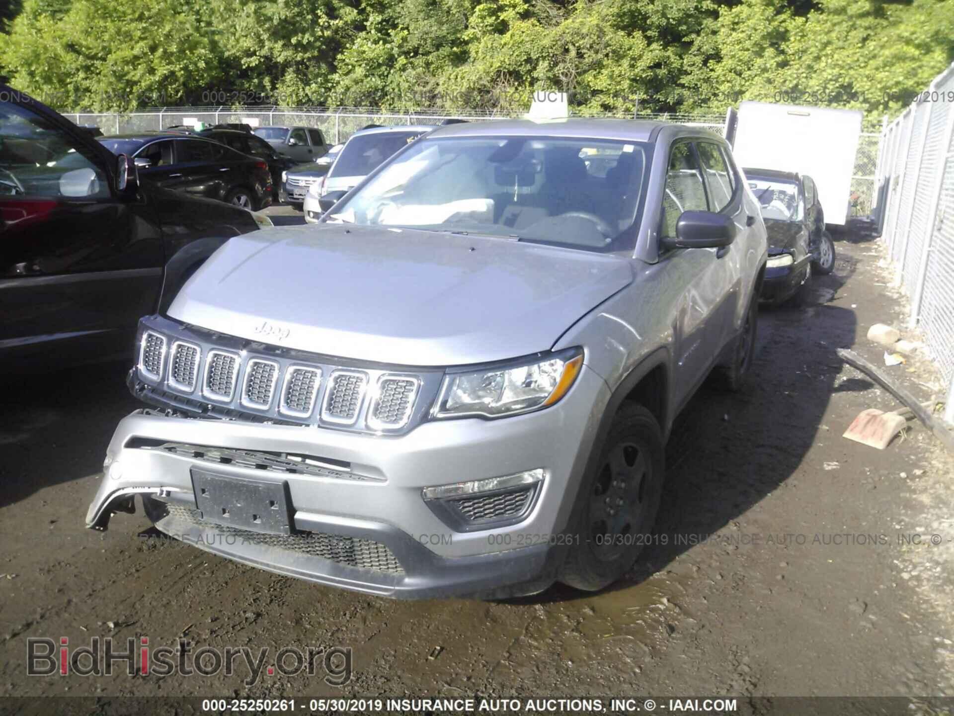 2018 JEEP COMPASS - VIN: 3C4NJDAB9JT423450 - Фото 2