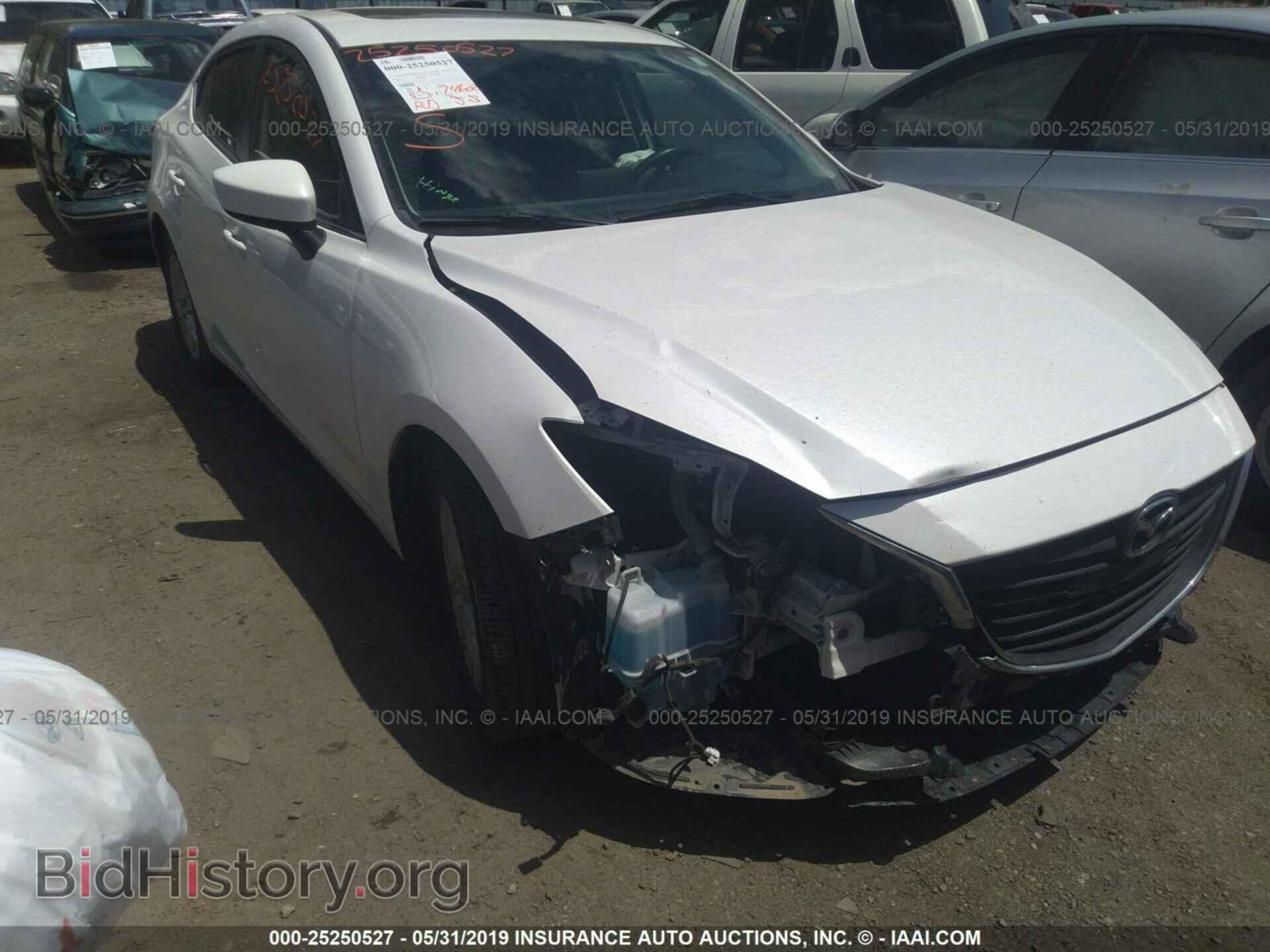 Photo JM1BM1V72G1299195 - MAZDA 3 2016