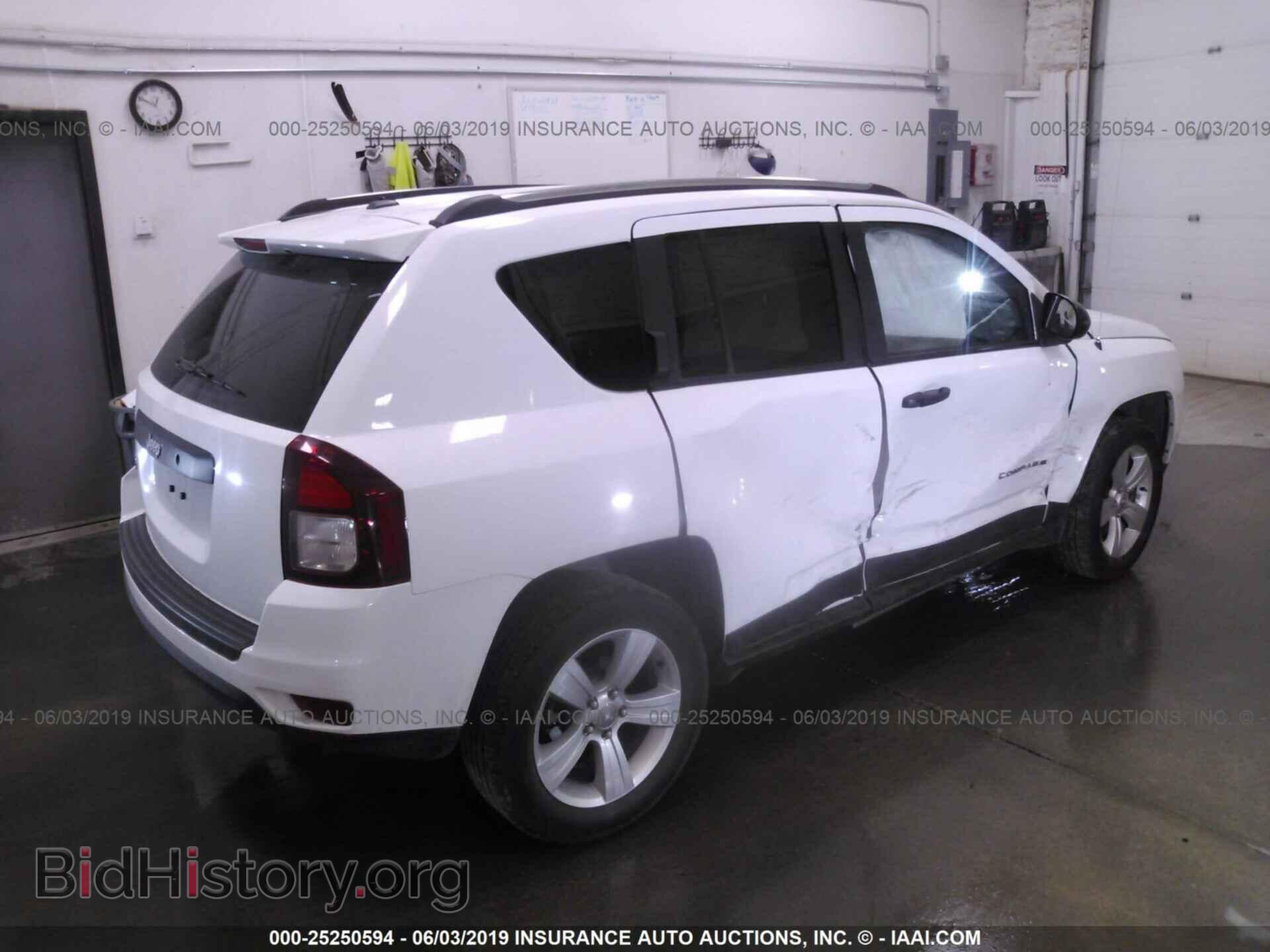 2014 JEEP COMPASS - VIN: 1C4NJDBBXED574677 - Photo 4