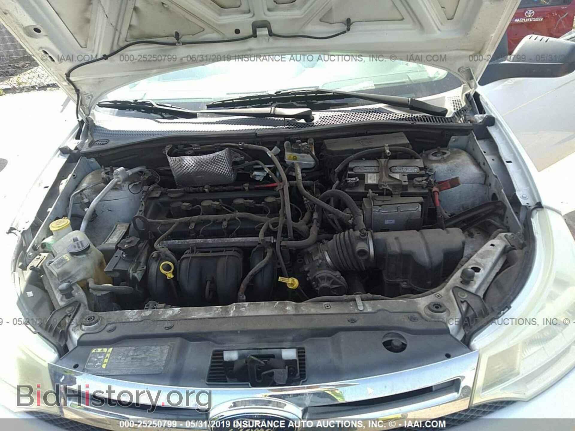 2008 FORD FOCUS - VIN: 1FAHP32N18W128805 - Фото 10